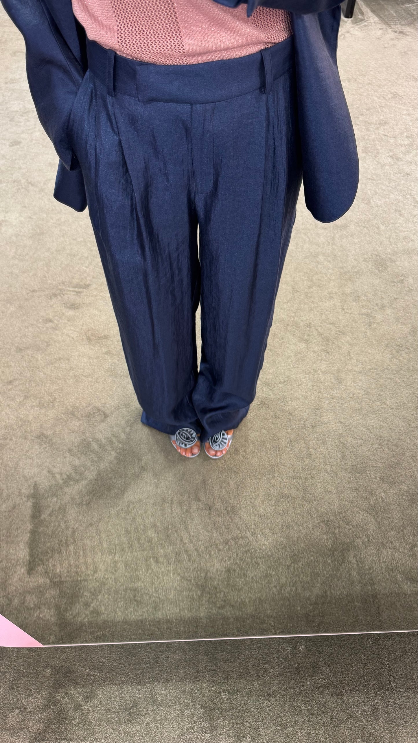 Pantaloni blu notte lucido palazzo con pences Actualee
