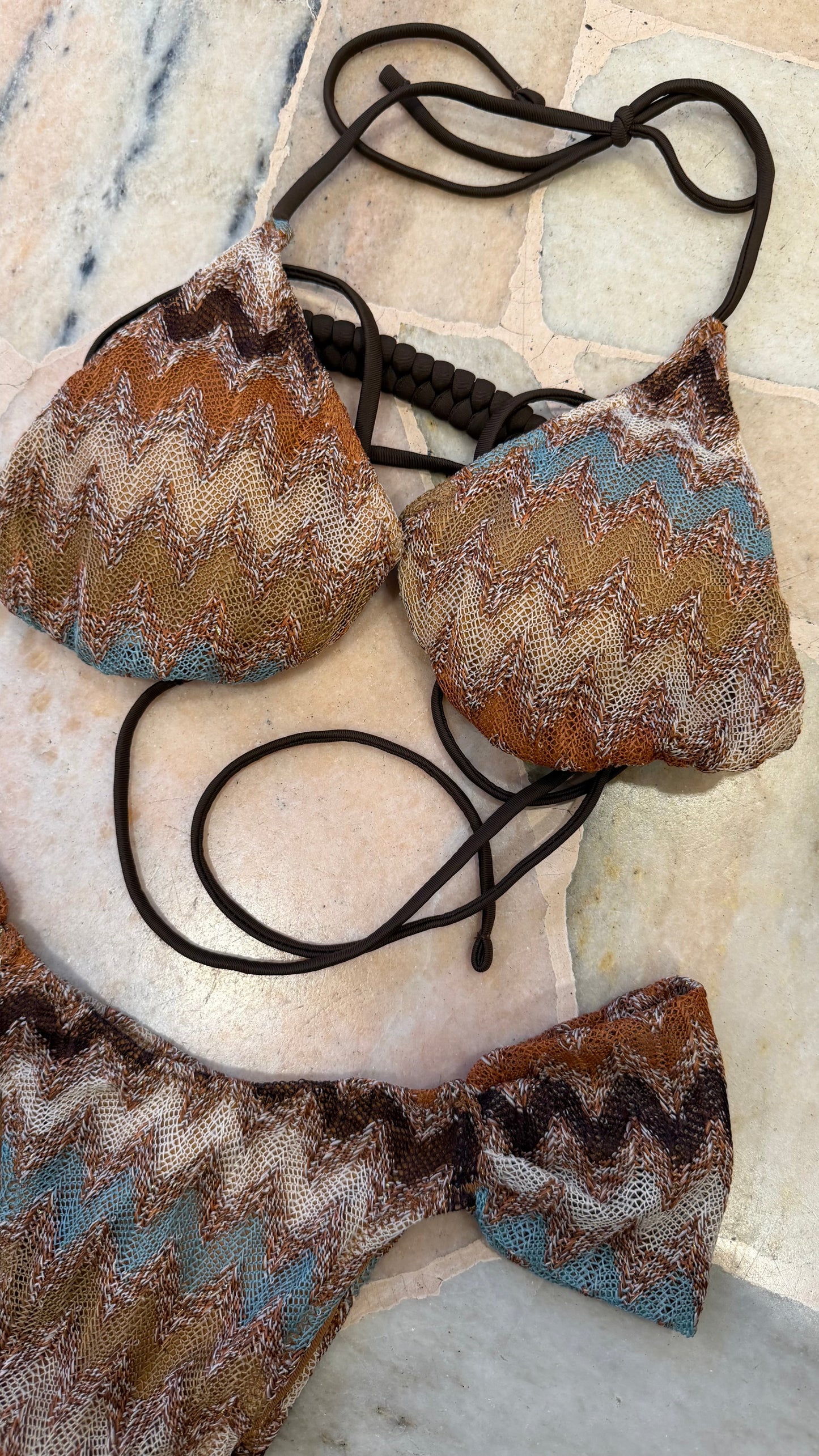 Bikini triangolo simil missoni caramel Me Fui