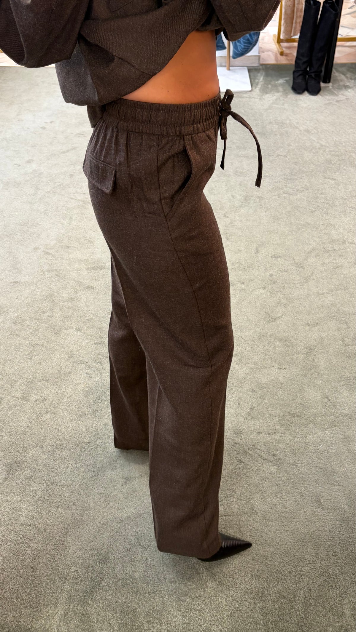 Pantaloni lili marroni caffè con coulisse jx