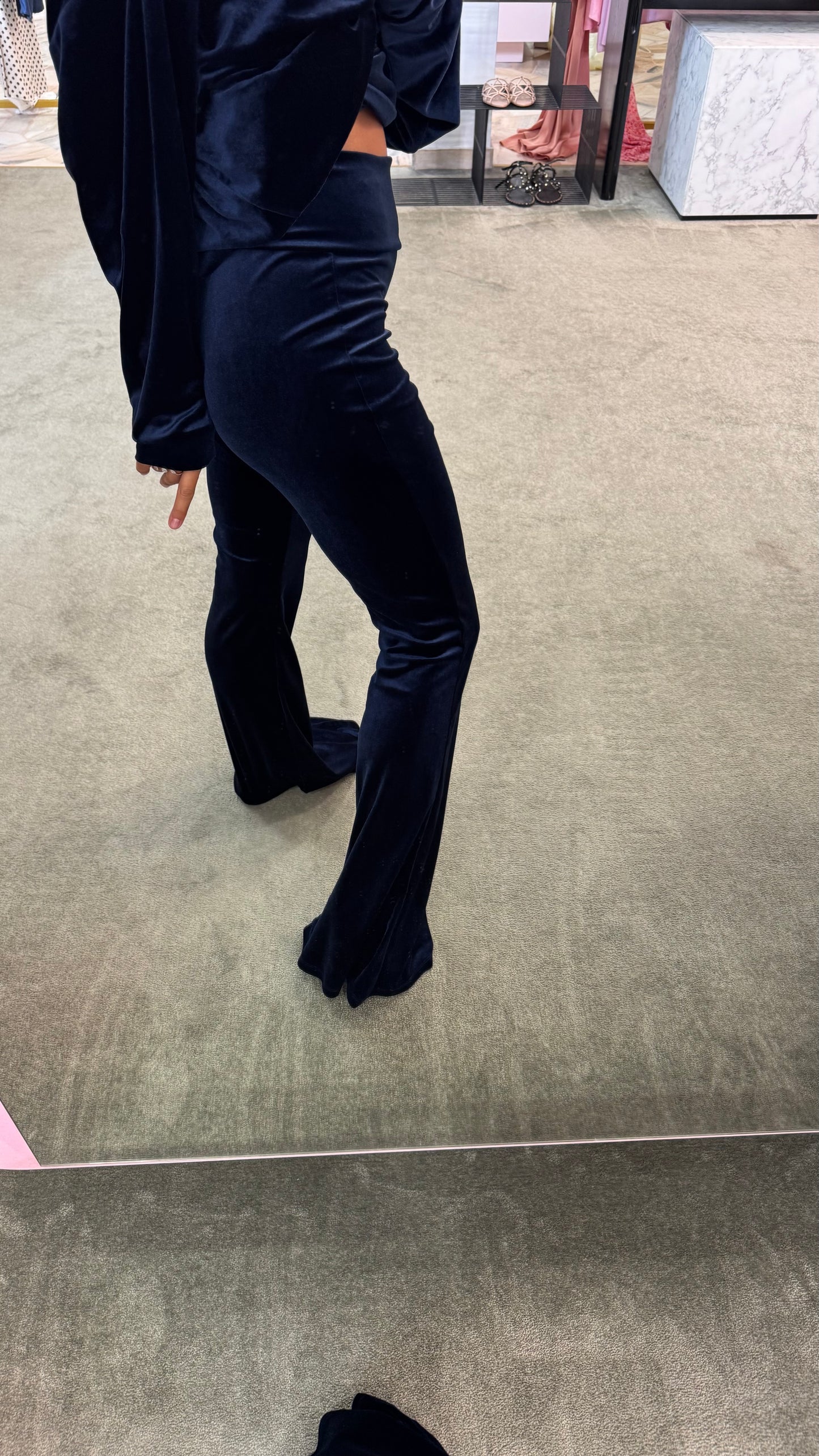 Pantaloni flare blu notte in velluto Don't@Me