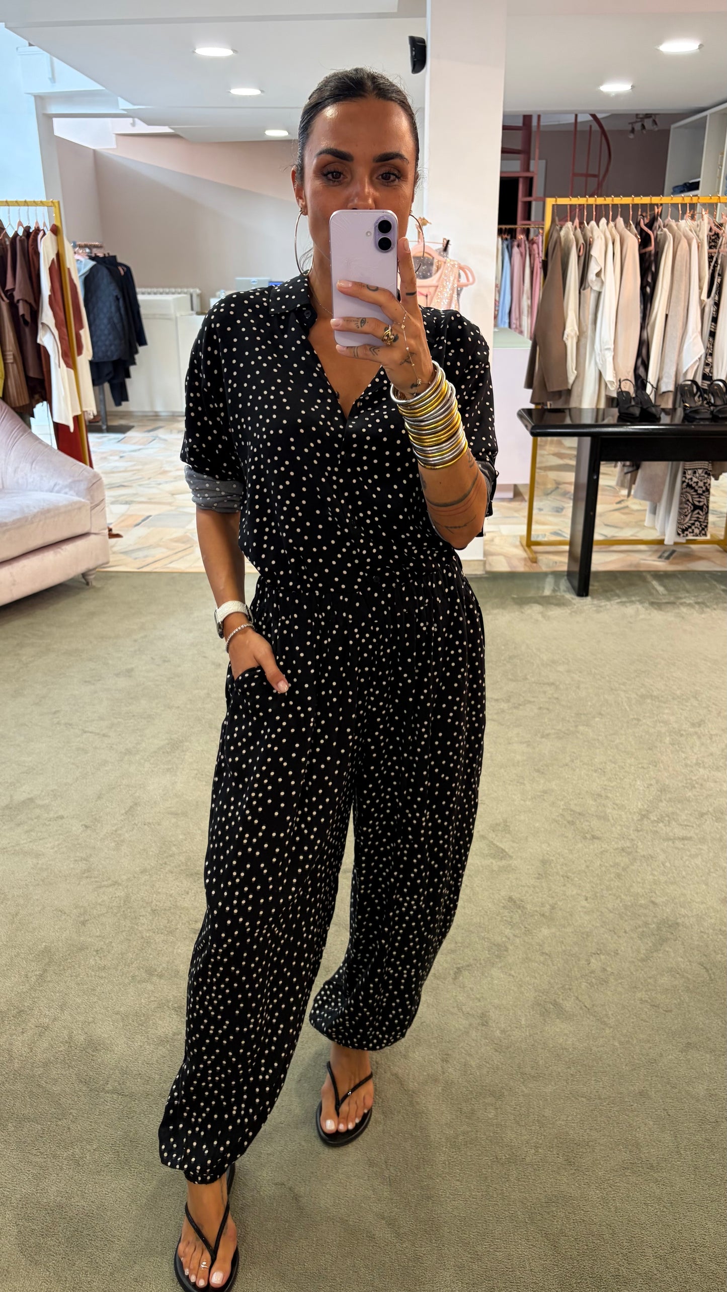 Camicia nera a pois in viscosa sy