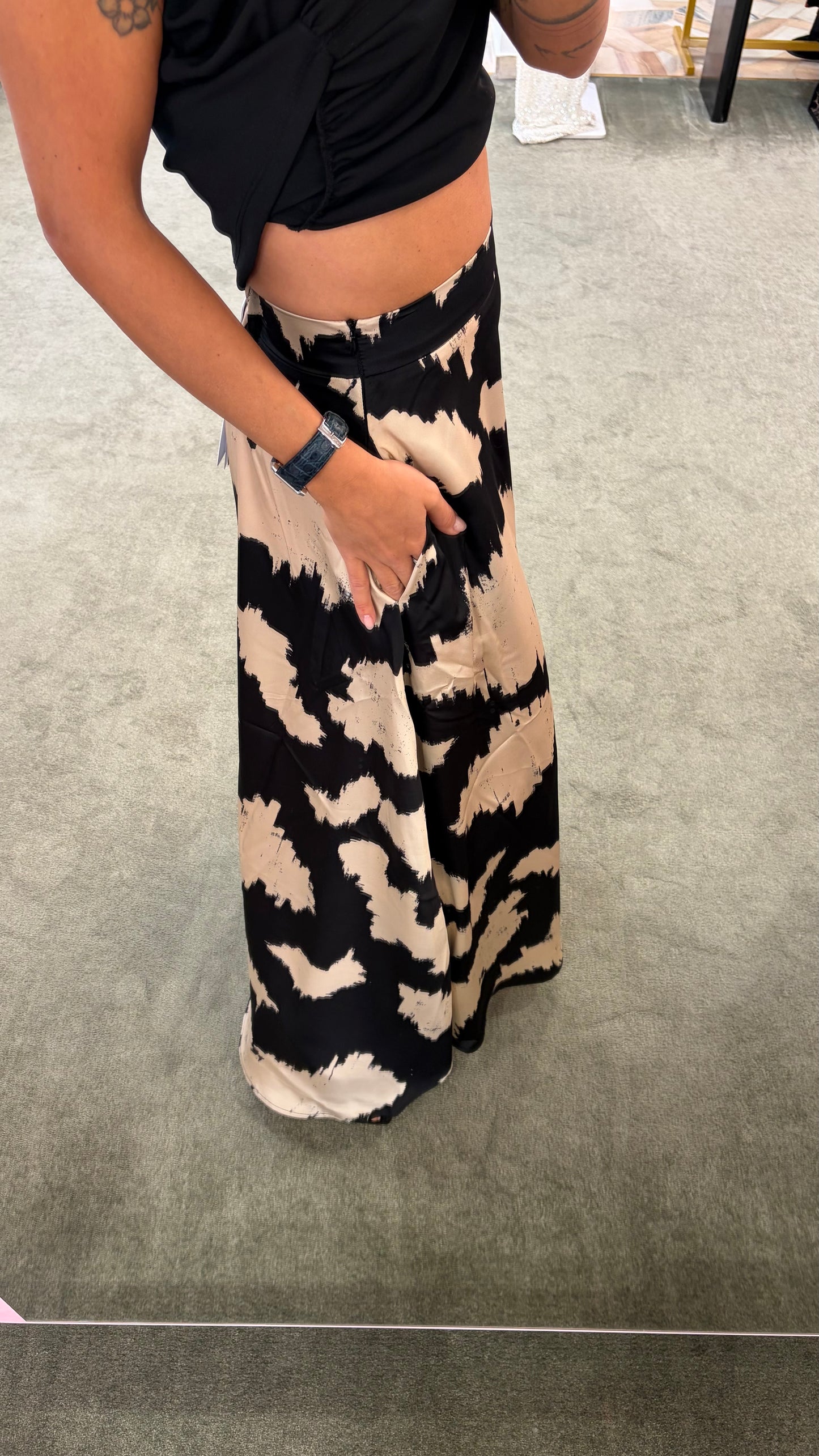 Gonna beige e nera fantasia ay