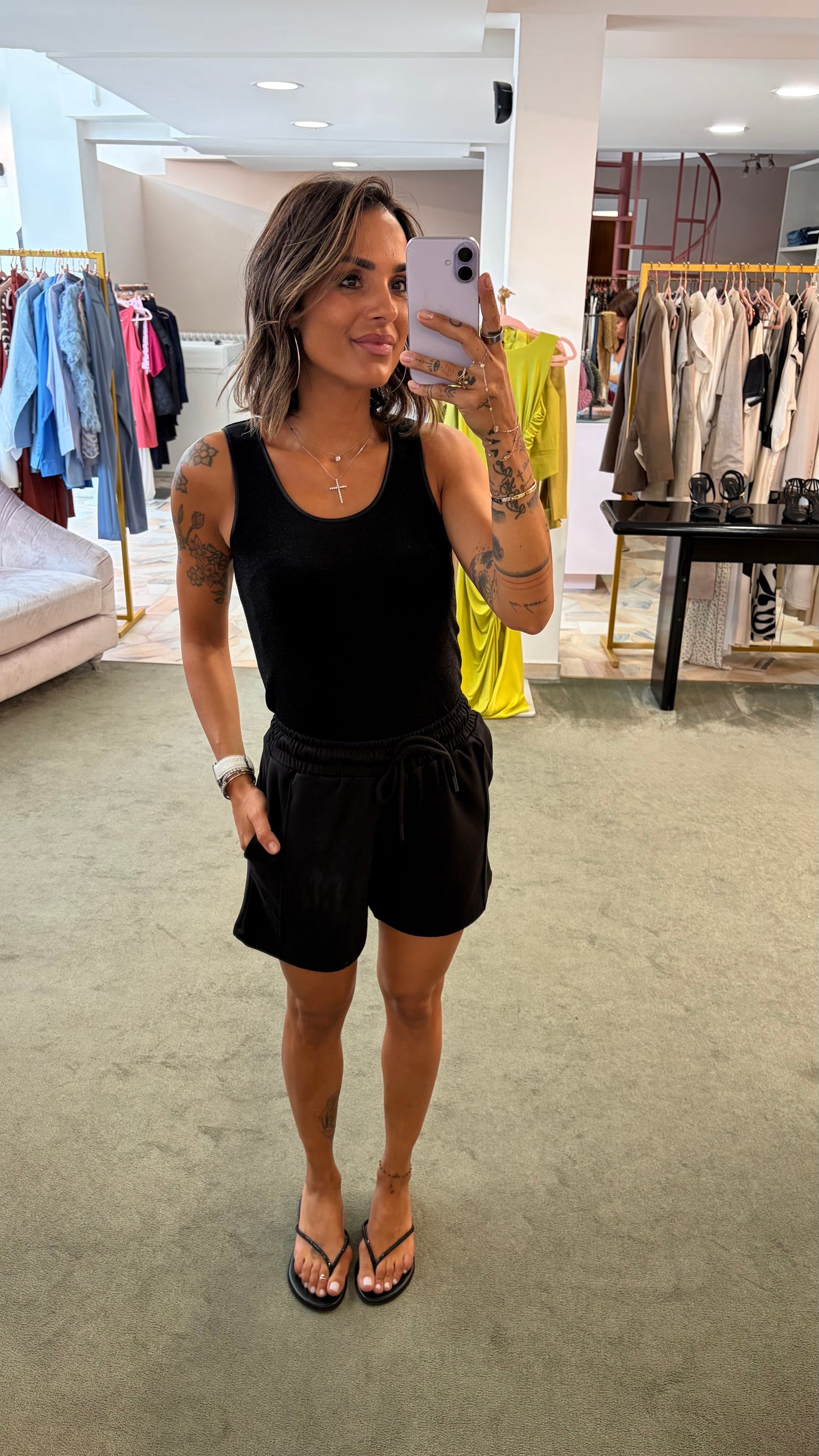 Shorts nero in viscosa Hinnominate