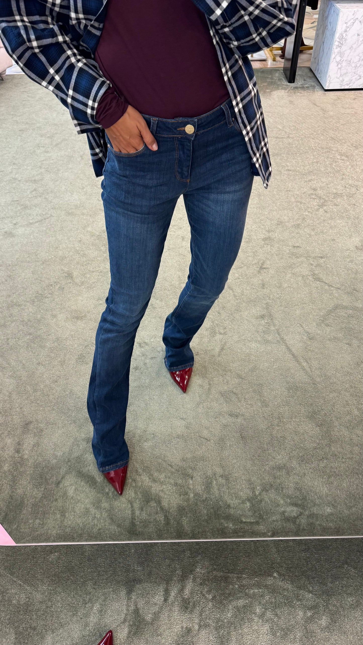Jeans bootcut denim scuro elasticizzato fr
