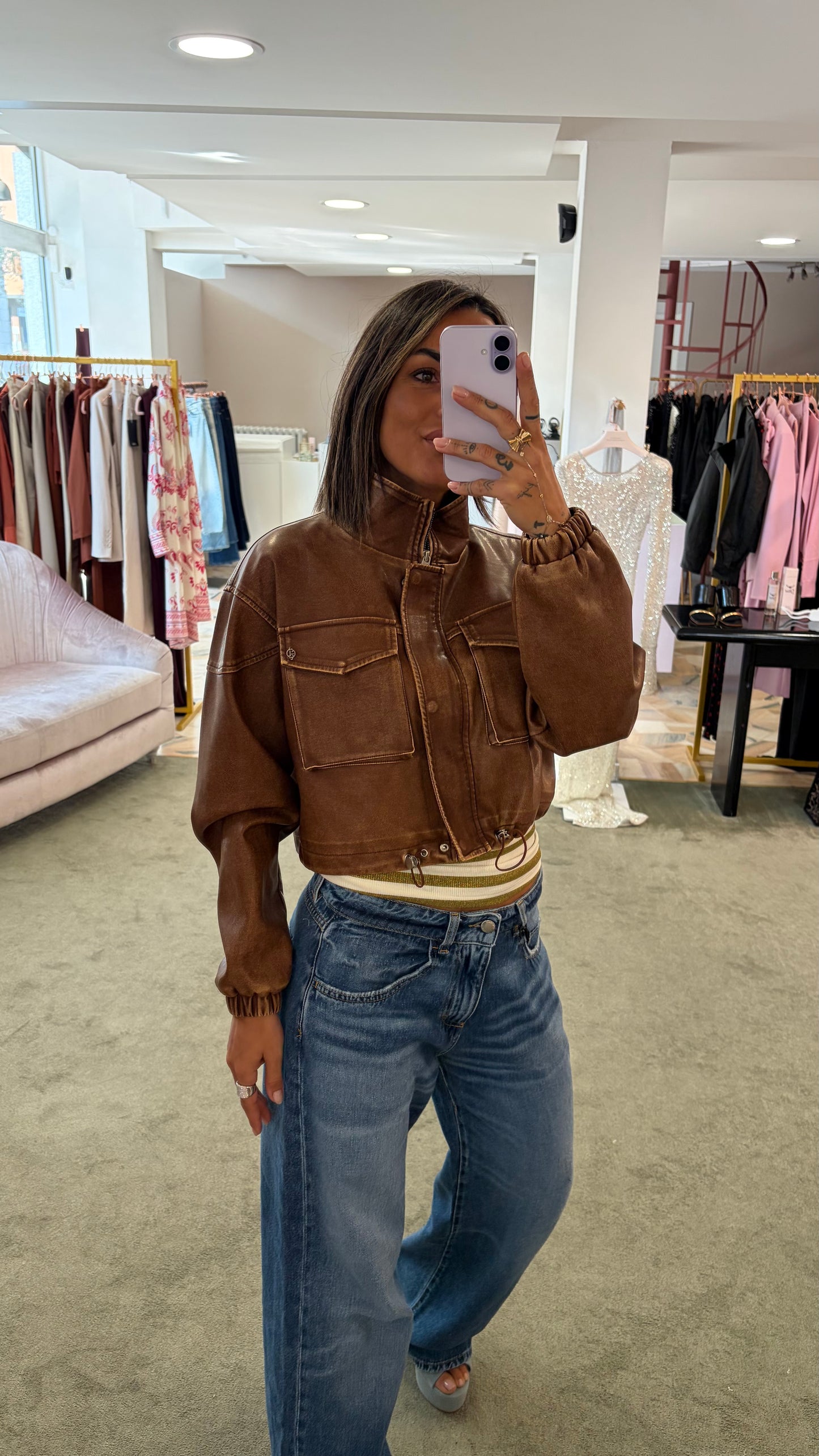 Giacca crop ecopelle marrone chiaro effetto vintage glp