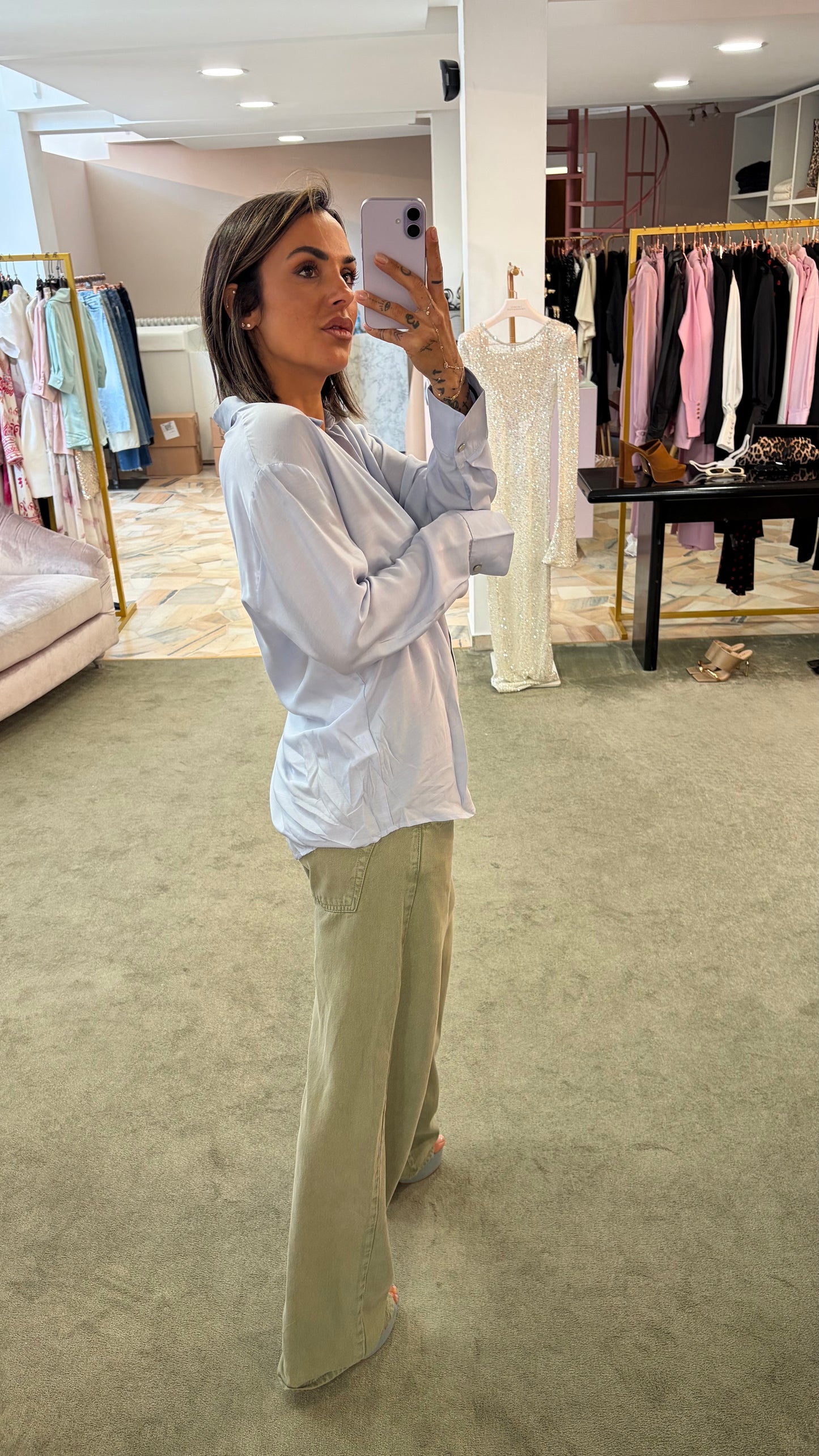 Camicia azzurra scollo a v gld