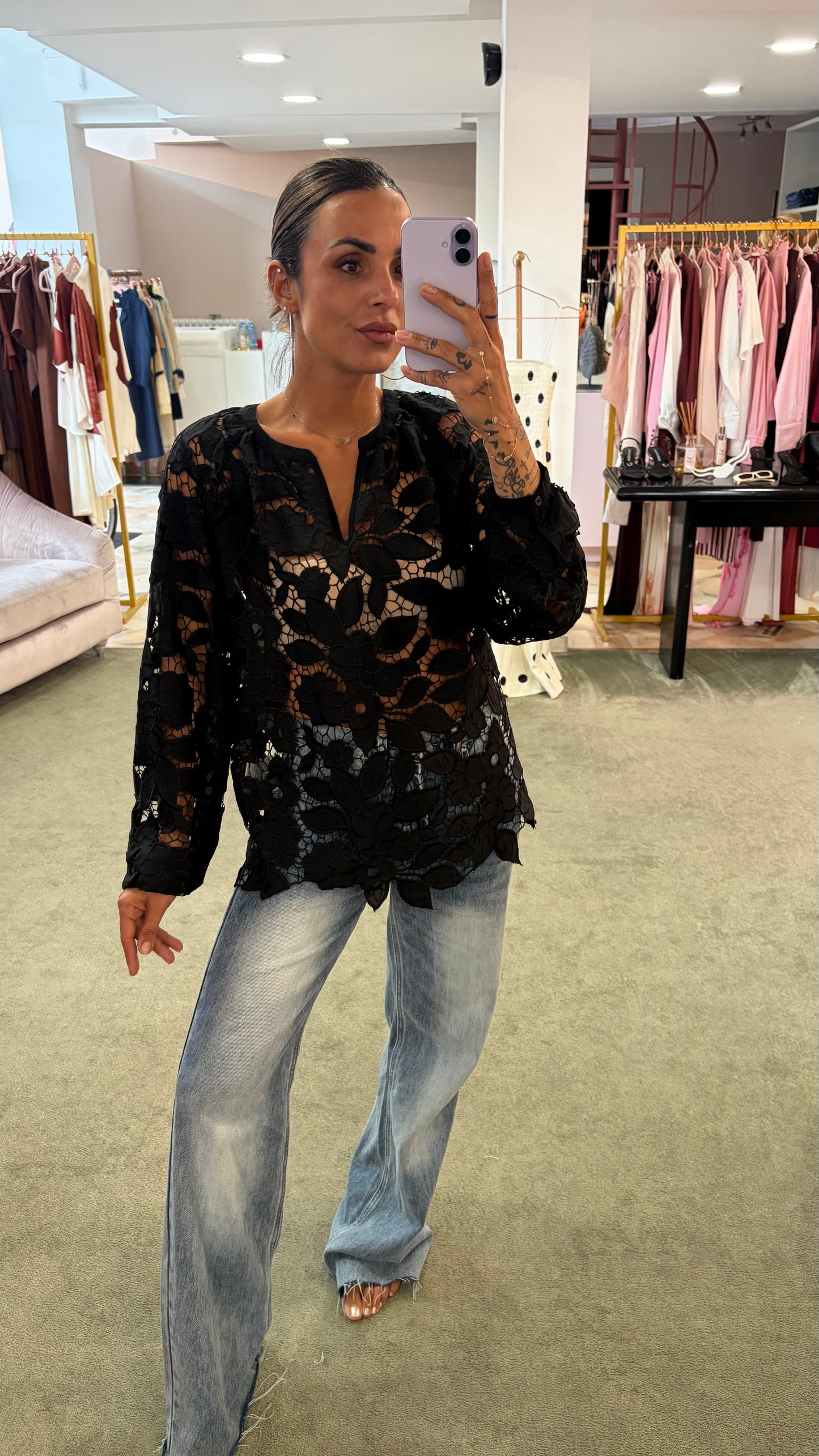 Camicia nera coreana foglie  traforata manica lunga sy