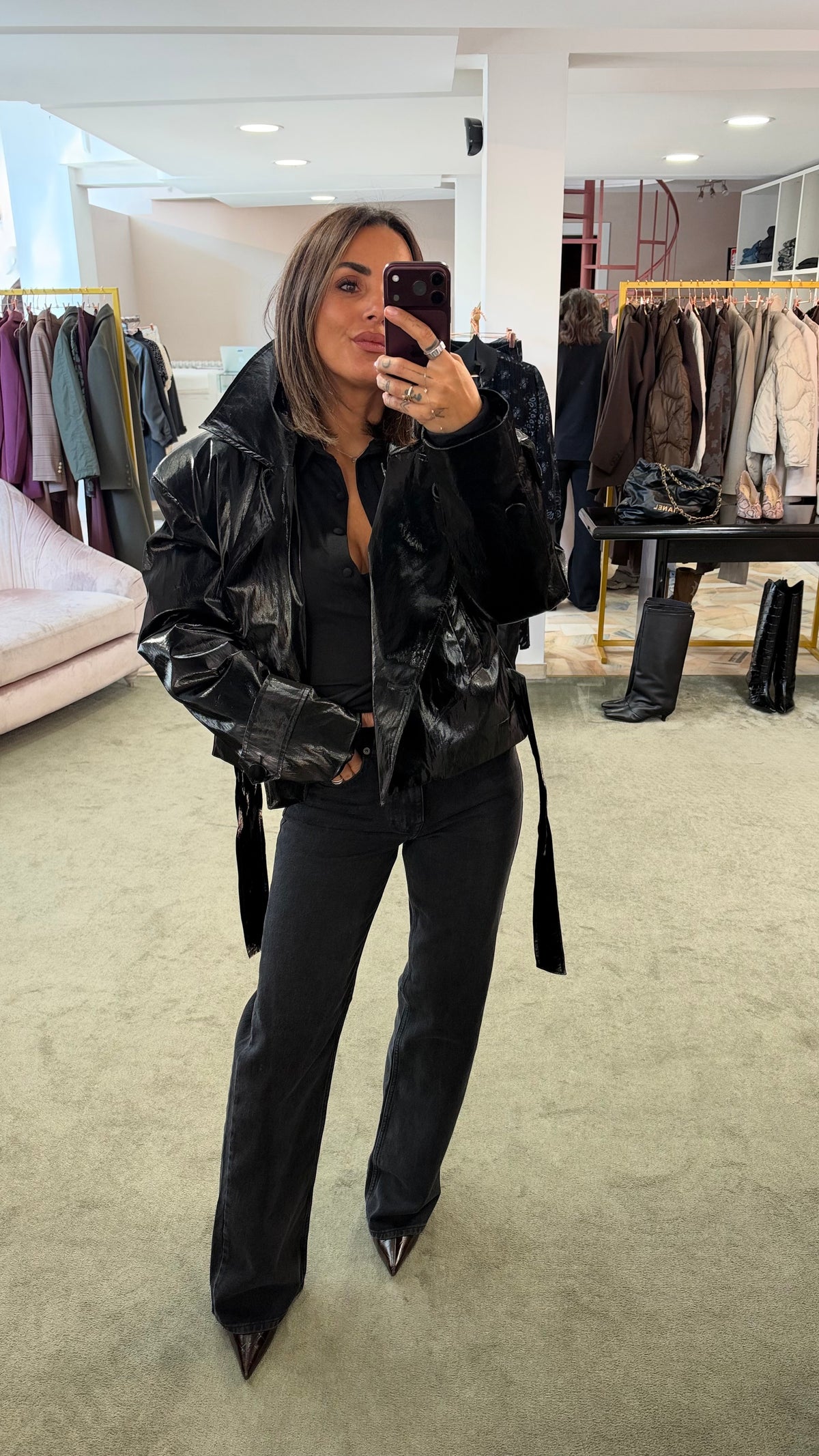 Mini trench bomber nero spalmato lucido corto ks