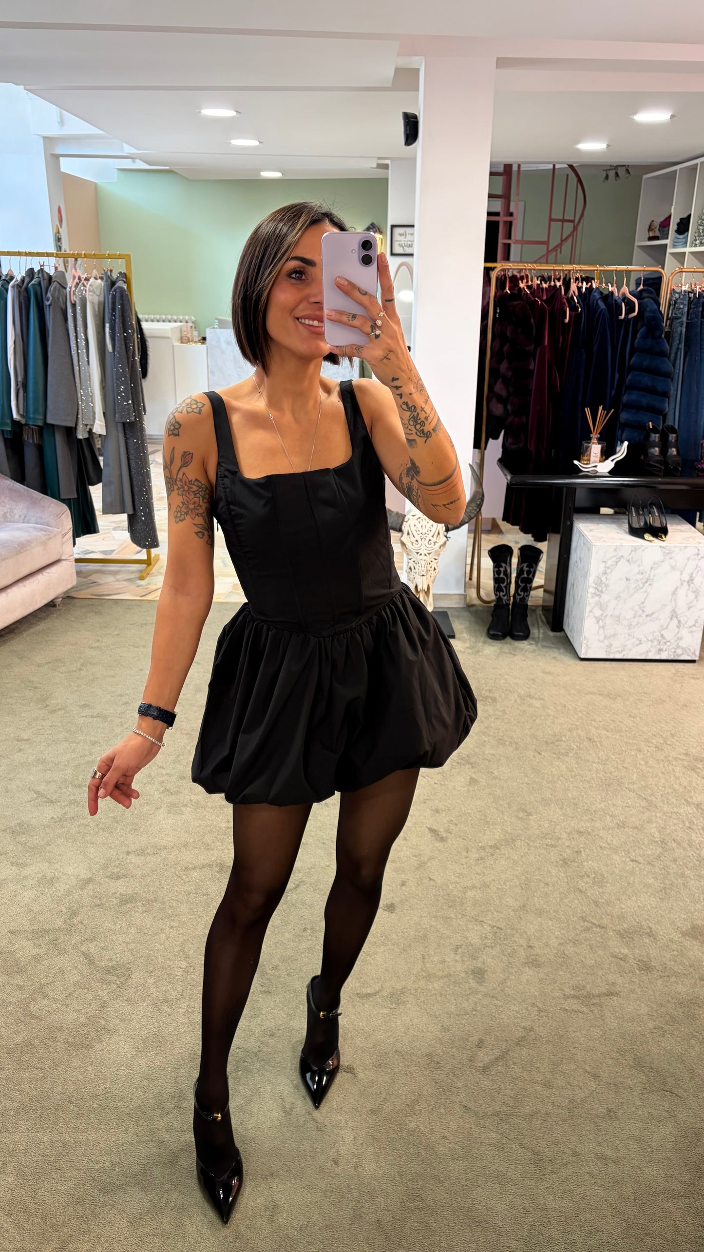 Abito bustino mini nero con gonna baloon gl