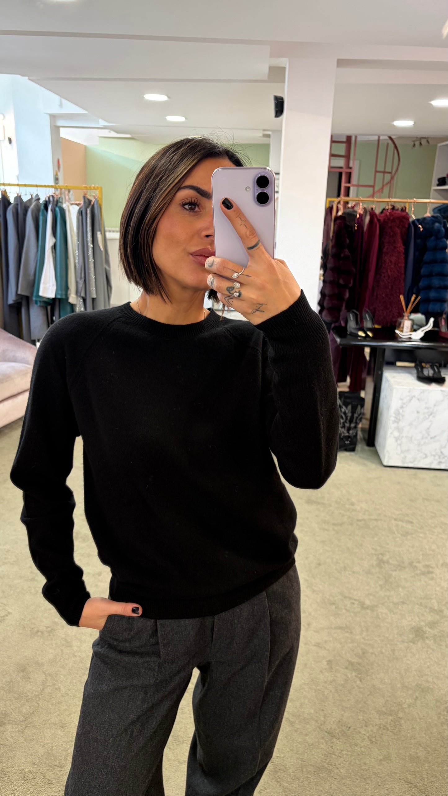 Maglione girocollo nero manica raglan fr