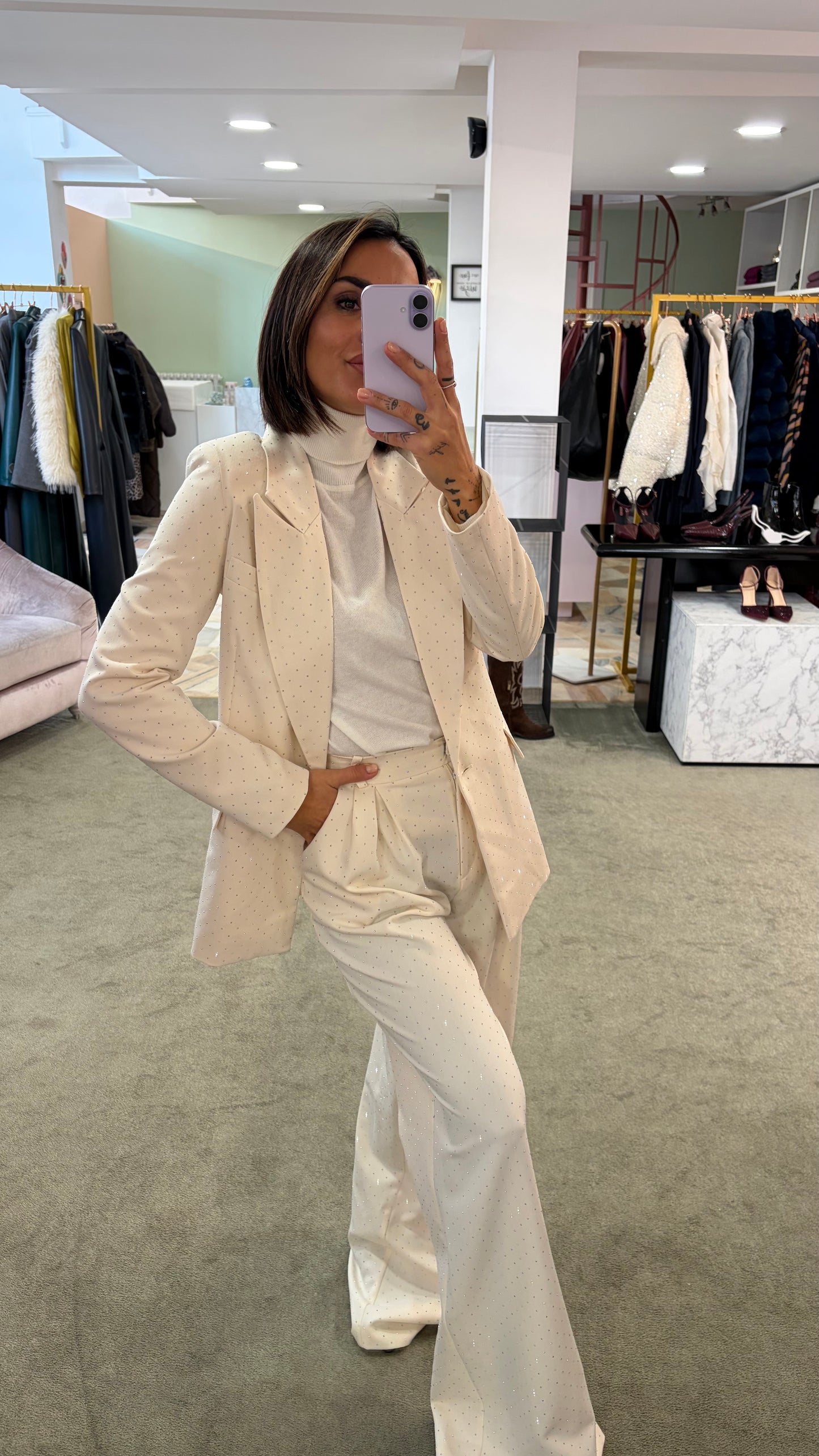 Pantaloni crema in raso crystal wide leg Actualee