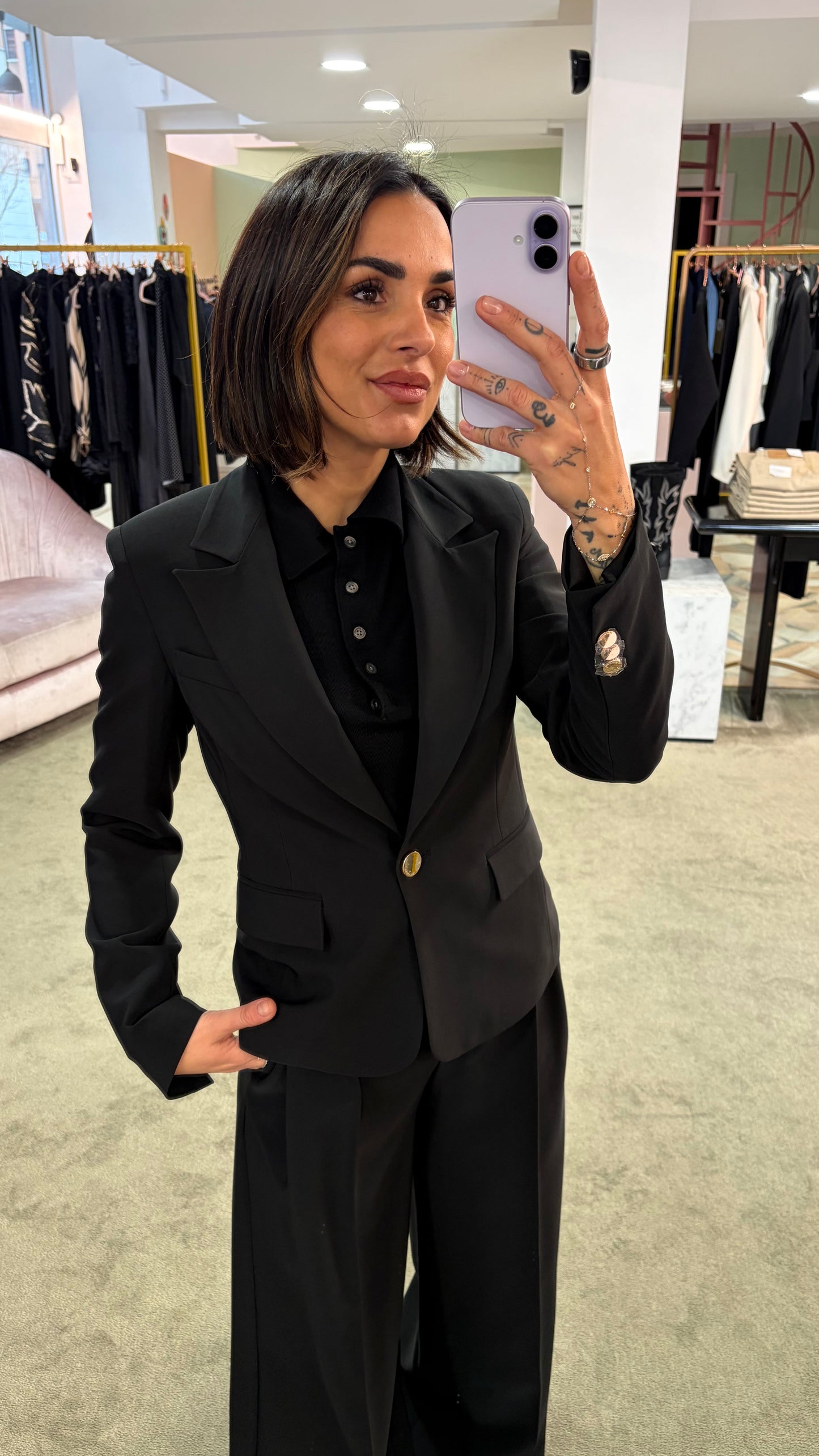Blazer nero corto slim un bottone oro fr pe26