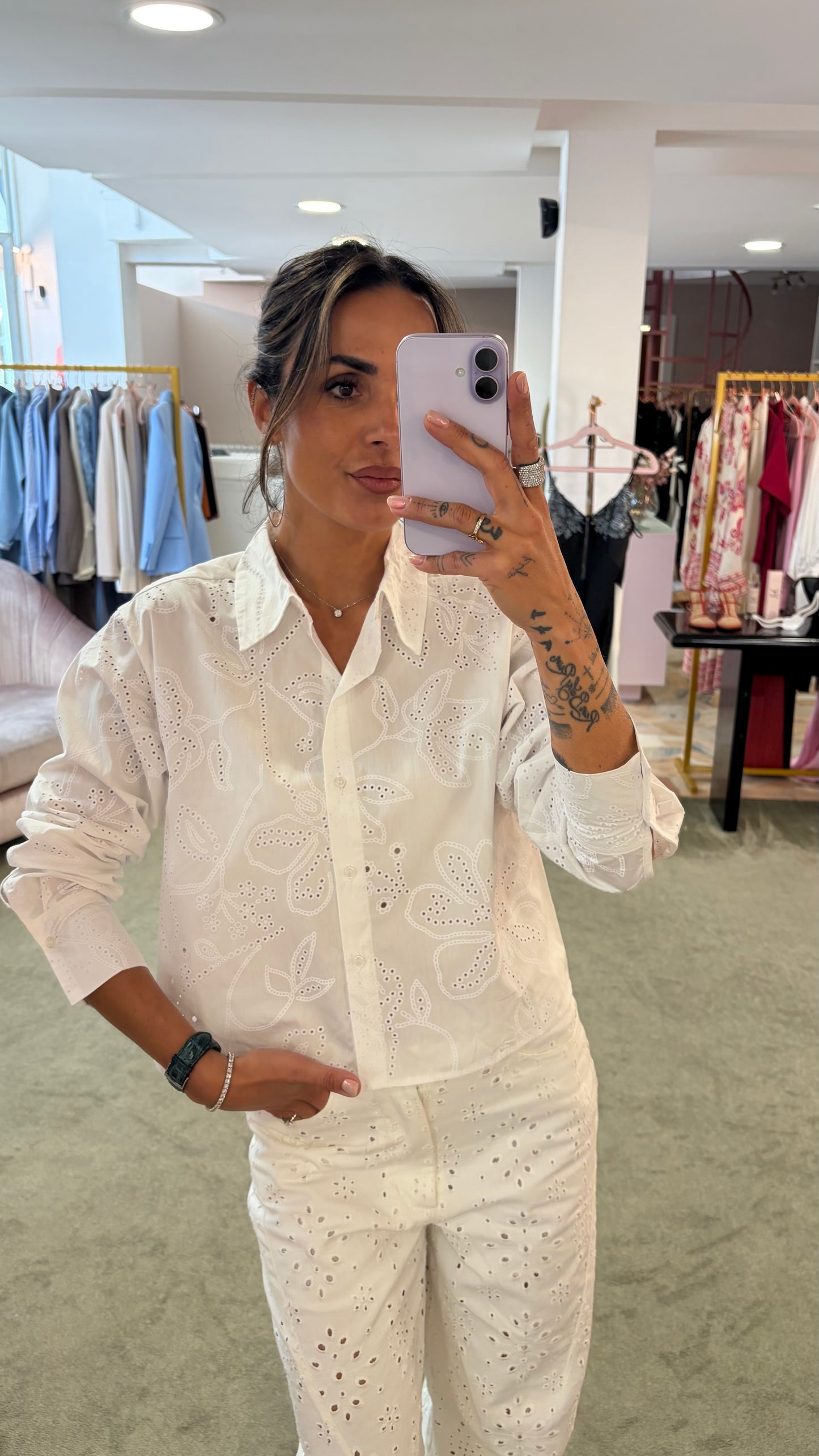 Camicia crop bianca in sangallo jx