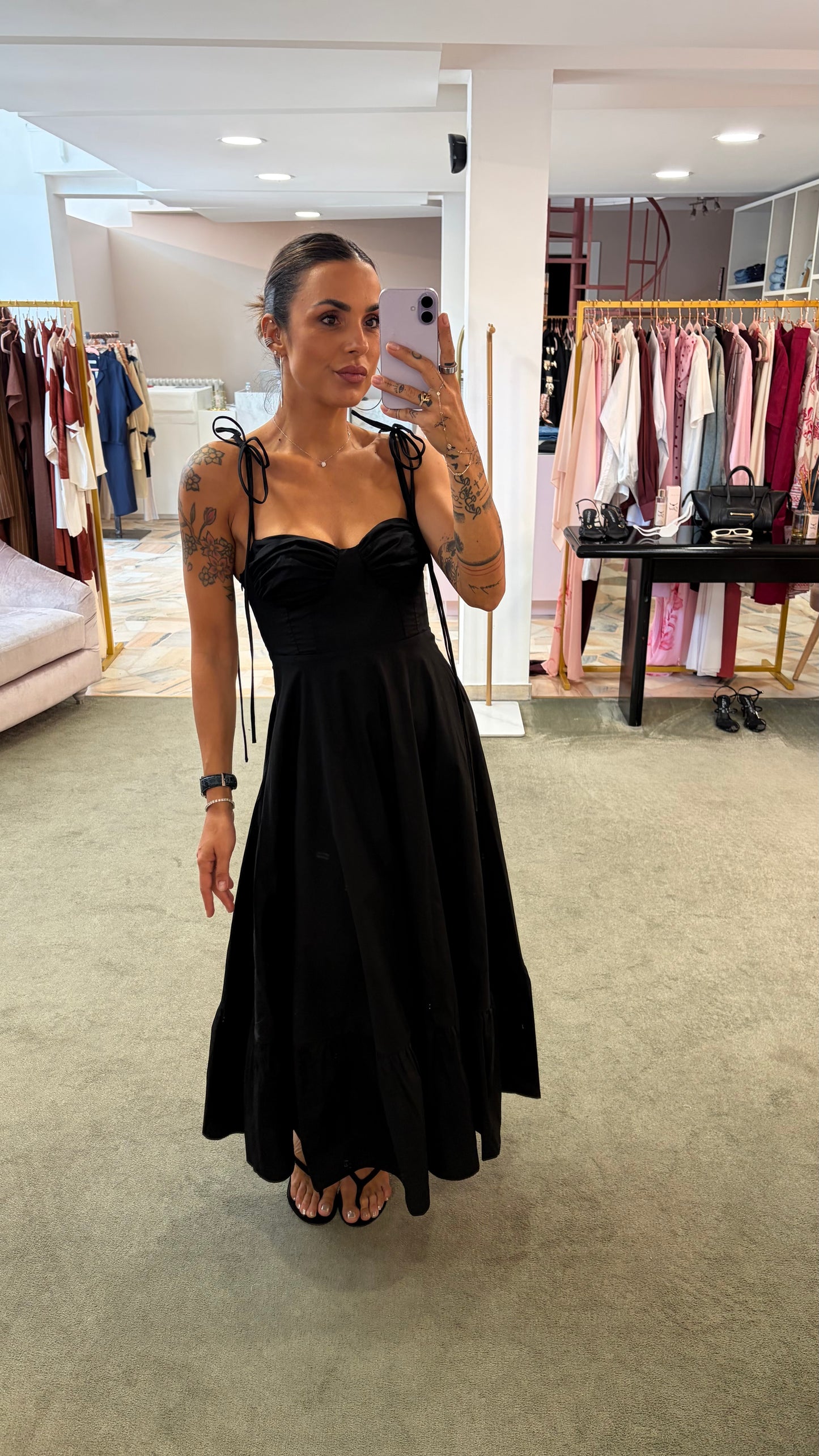 Abito nero bustier e laccetti gl
