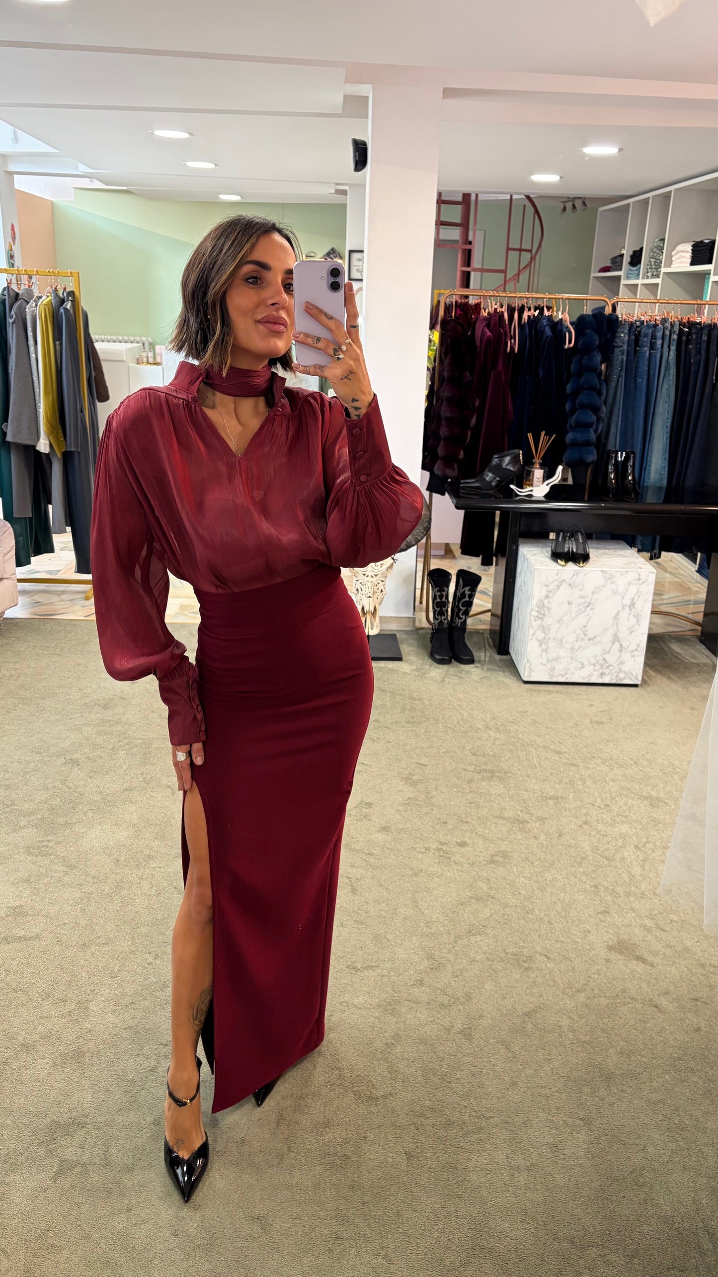 Camicia bordeaux satin con sciarpina Actualee