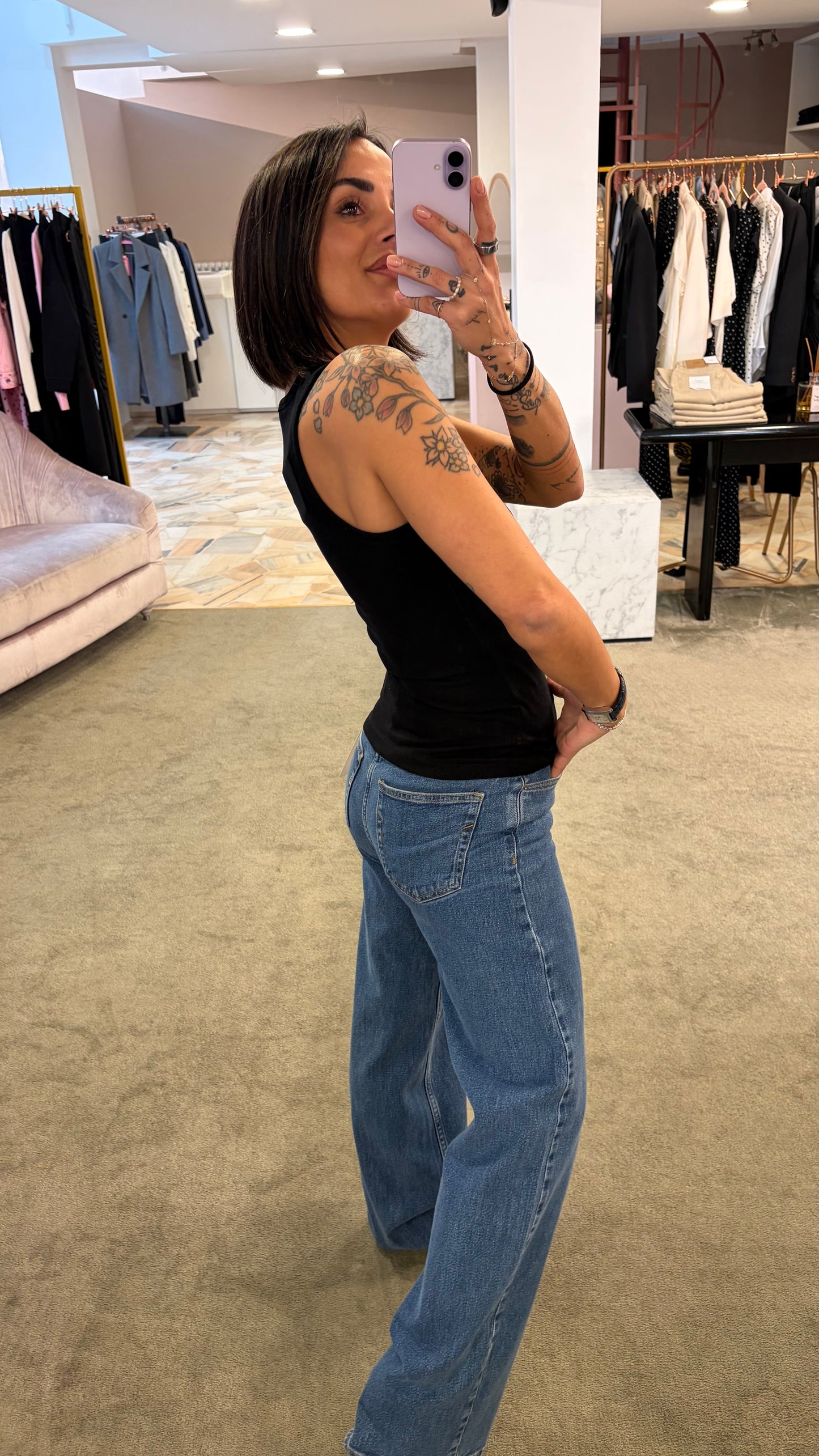 Canotta nera a costine scollo tondo jx