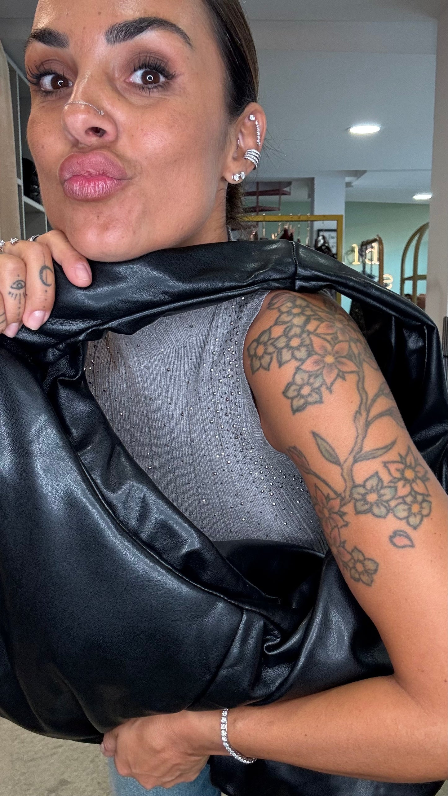 Hobo bag grande nera Hinnominate