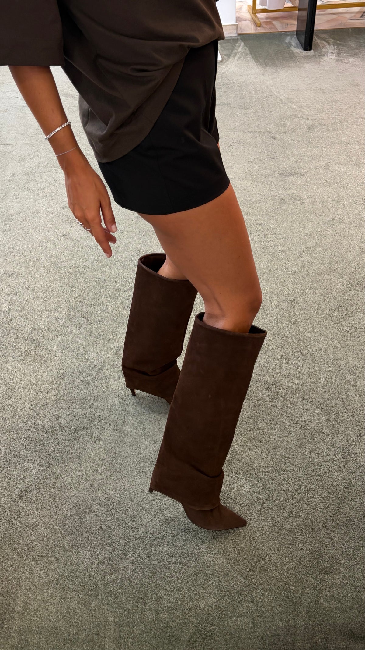 Stivale gambale alto marrone in pelle nabuk cr
