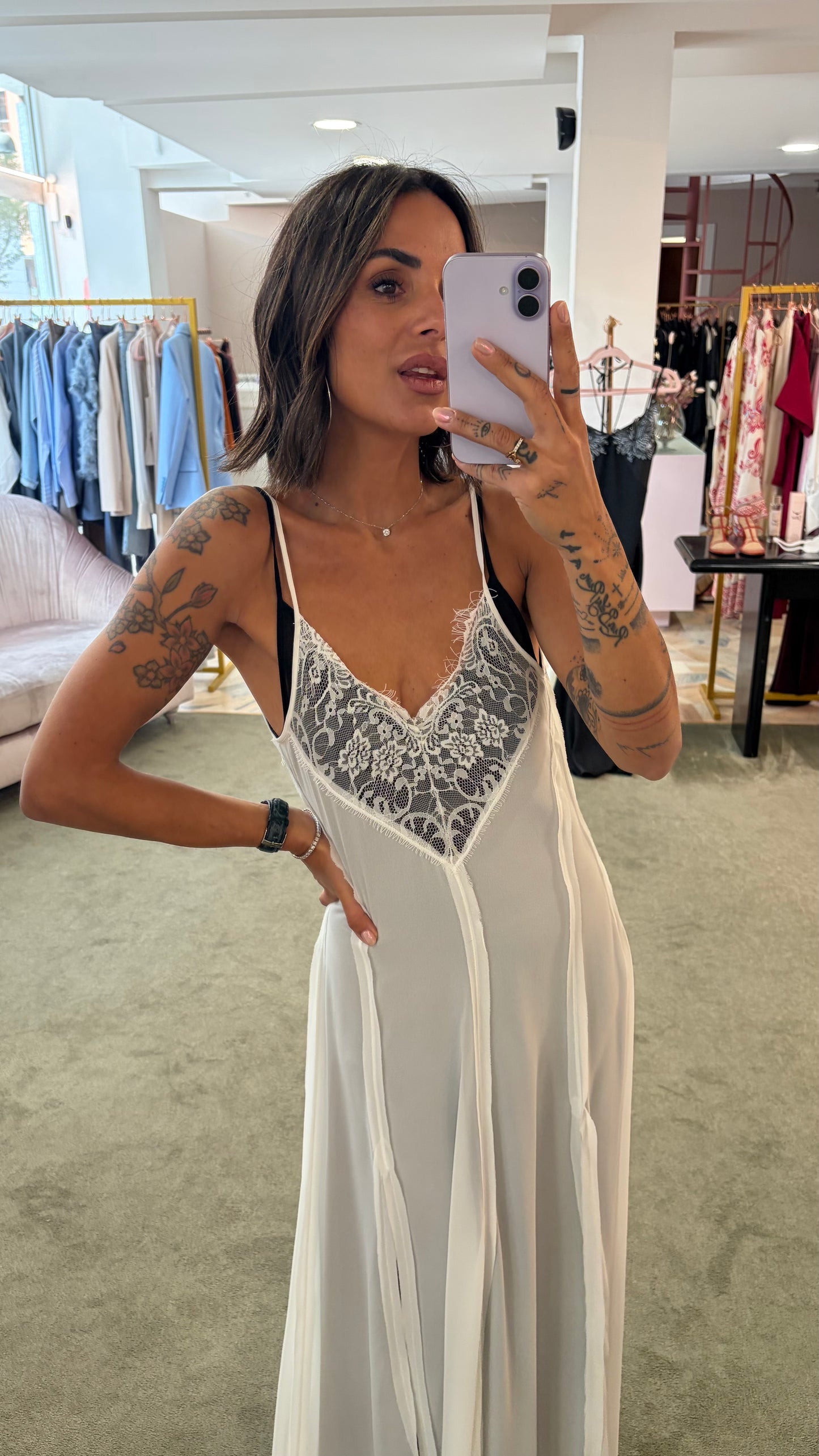 Abito lungo nero e bianco sottoveste con inserti in pizzo fr