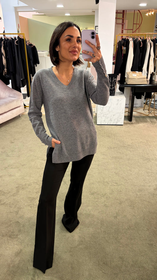 Maglione scollo a v grigio con spacchi laterali fr