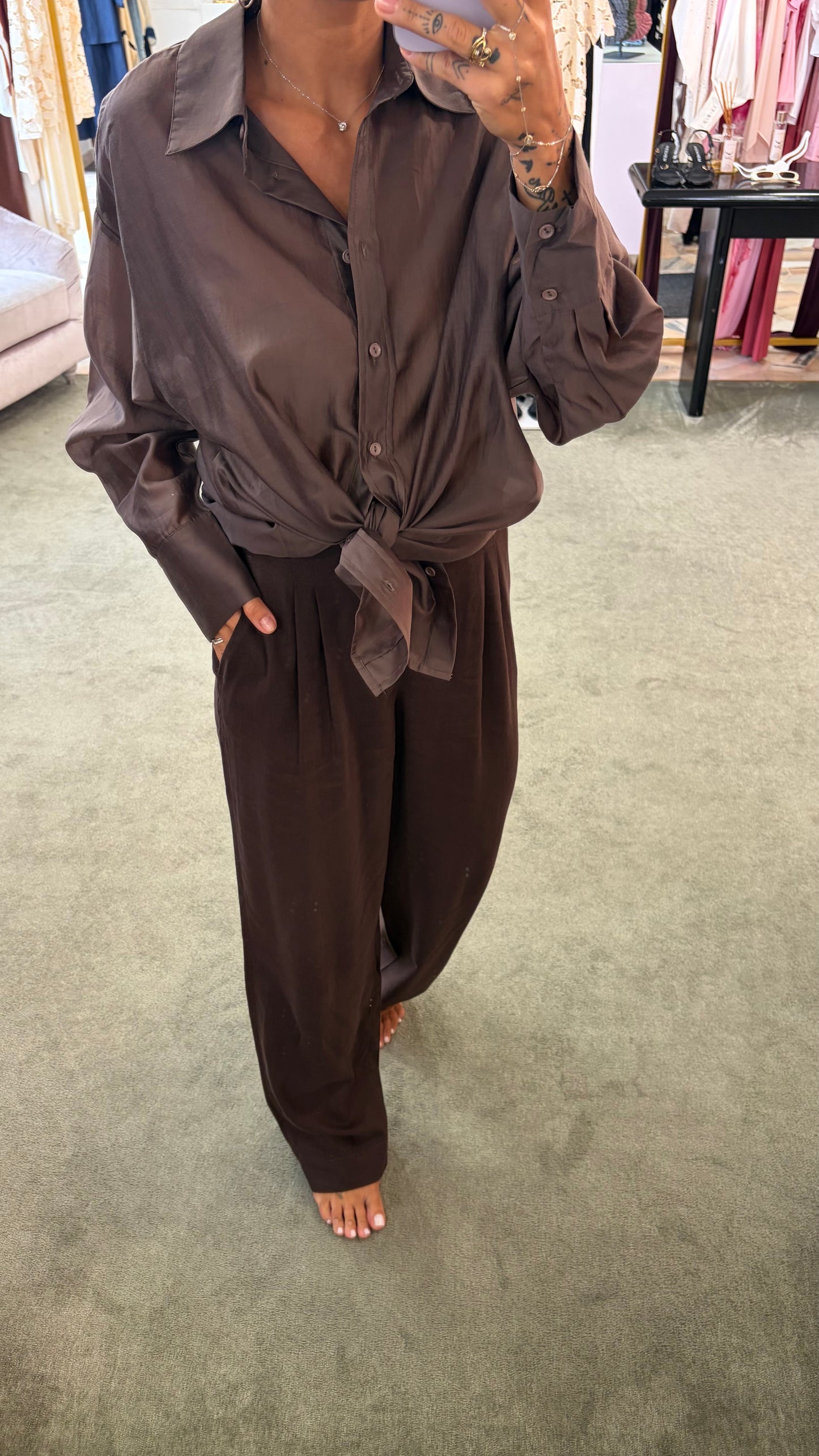 Pantaloni almira marrone caffè con pences ed elastico jx