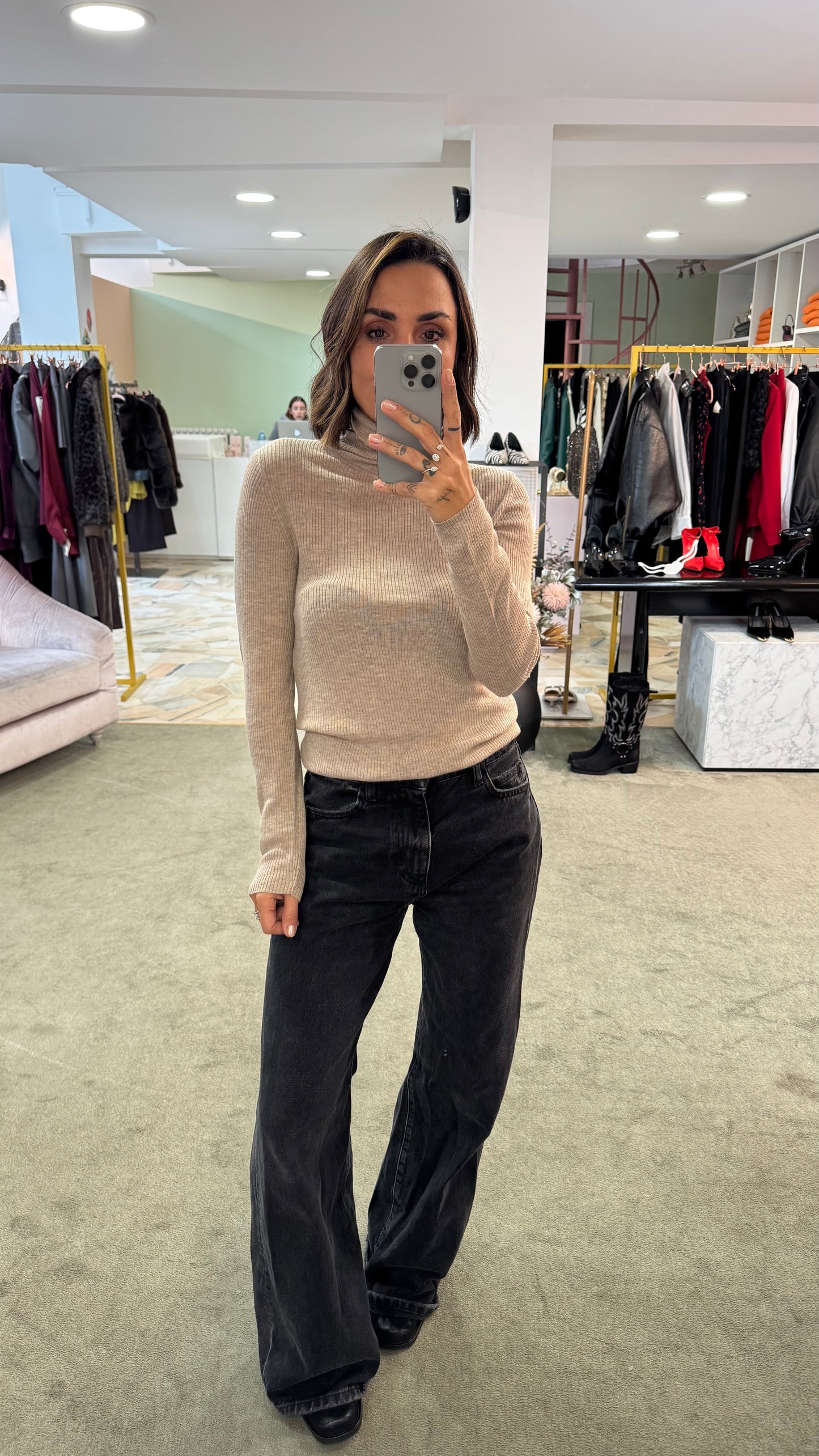 Maglia dolcevita beige melange a costine sl