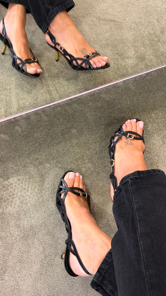 Sandalo nero con fibbie e tacco oro wr