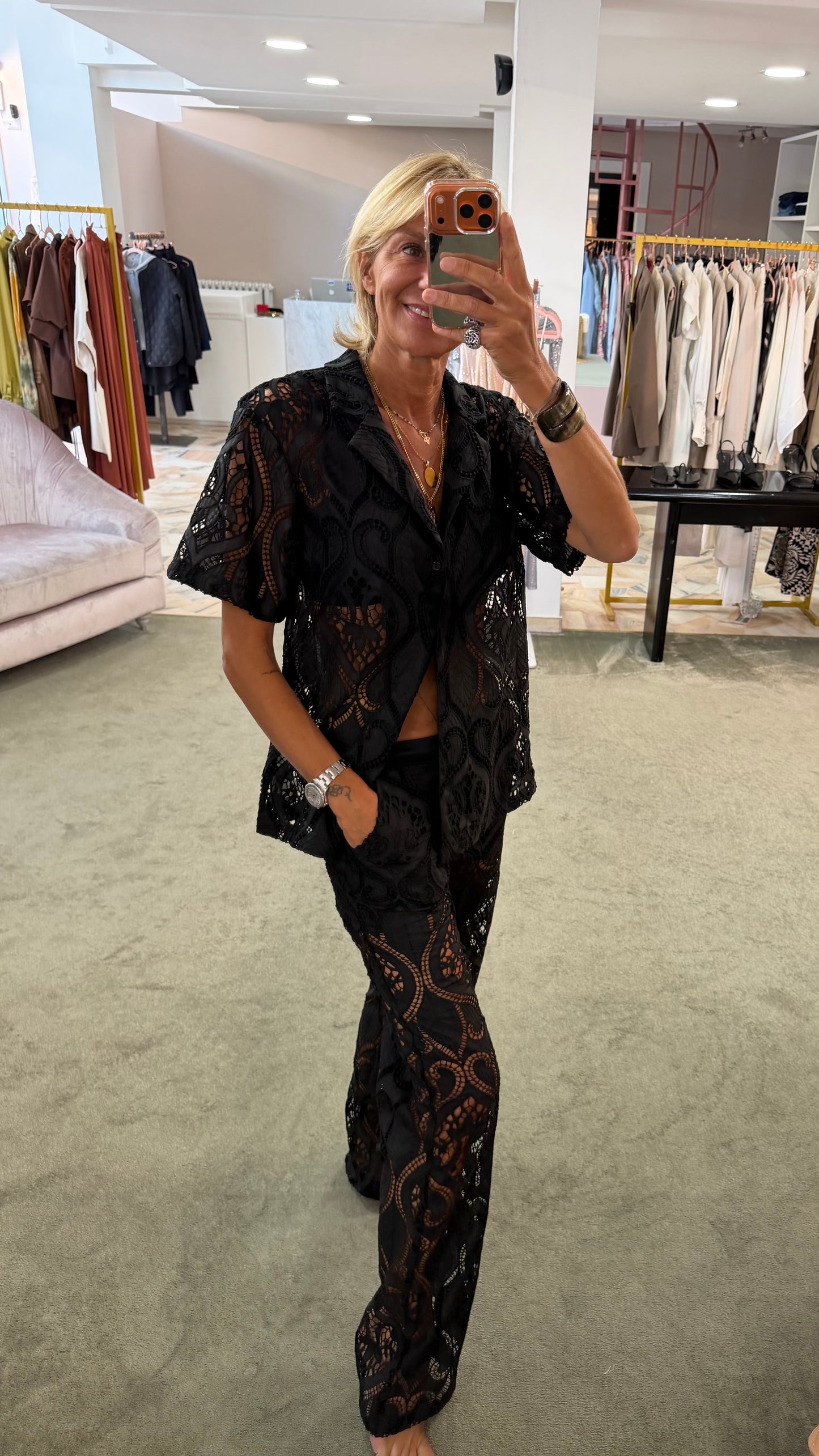 Pantaloni neri in pizzo gl