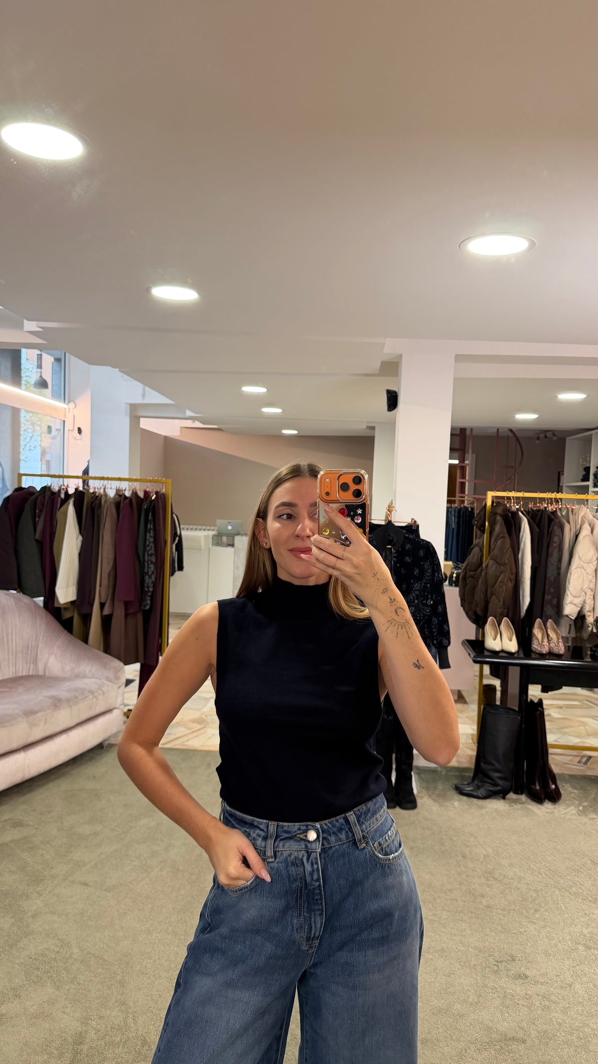 Lupetto cara blu notte smanicato aw