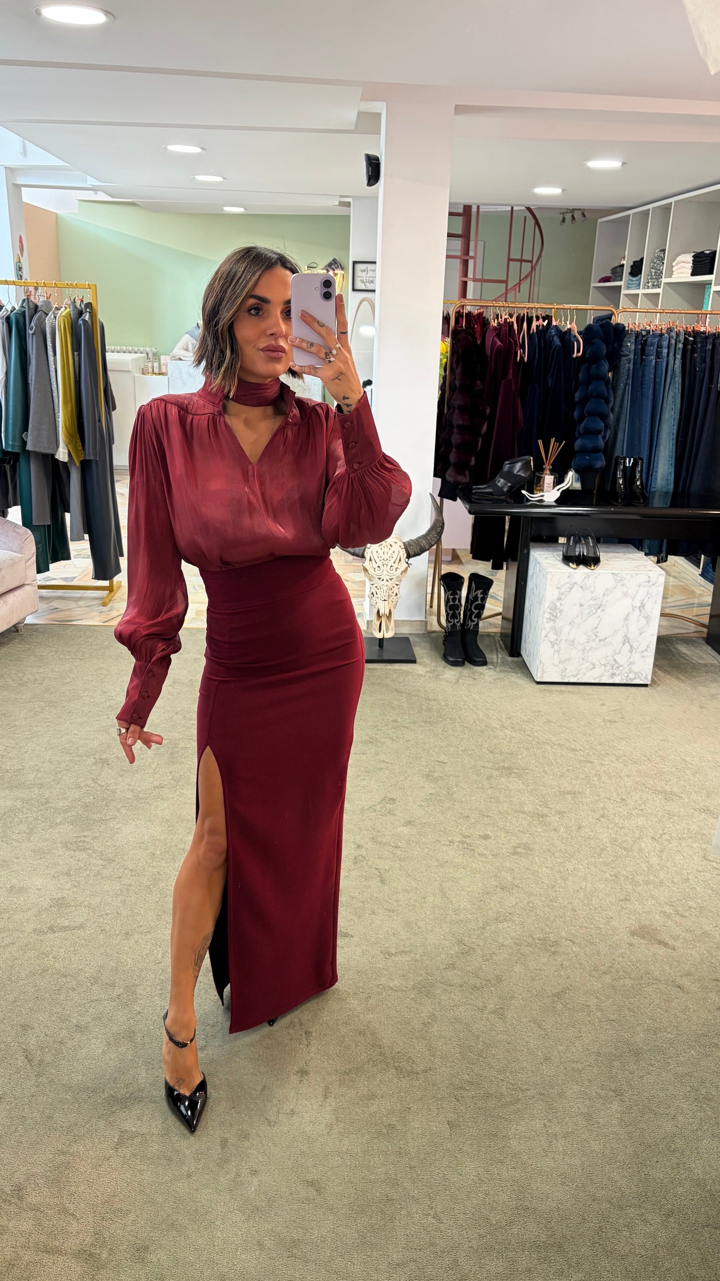 Camicia bordeaux satin con sciarpina Actualee