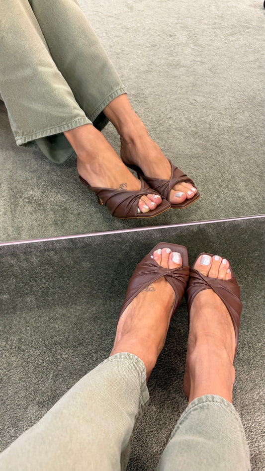 Ciabattina mules cioccolato con nodo