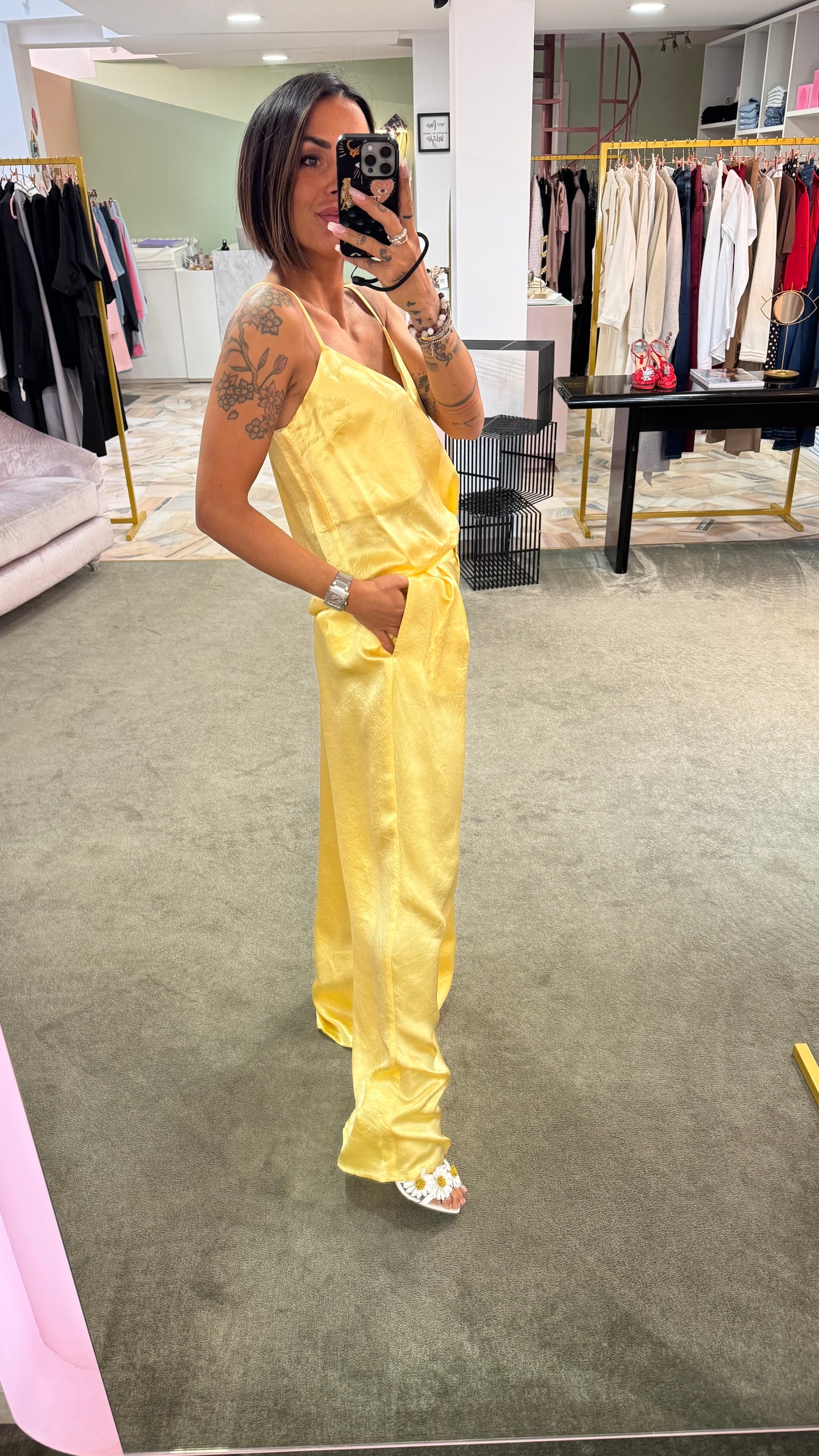 Pantaloni gialli in satin wide leg sl