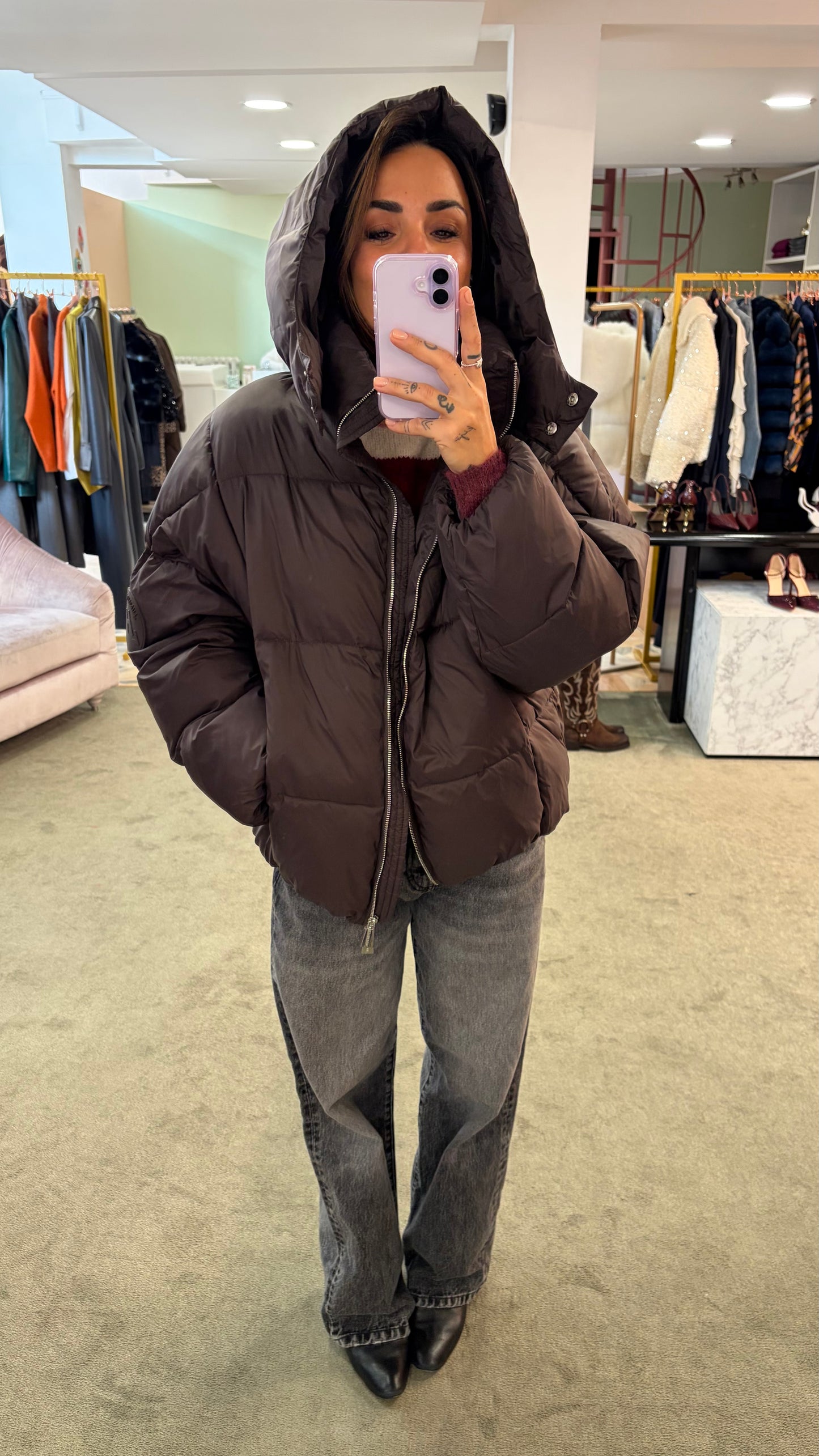 Piumino marrone testa di moro over con cappuccio Hinnominate