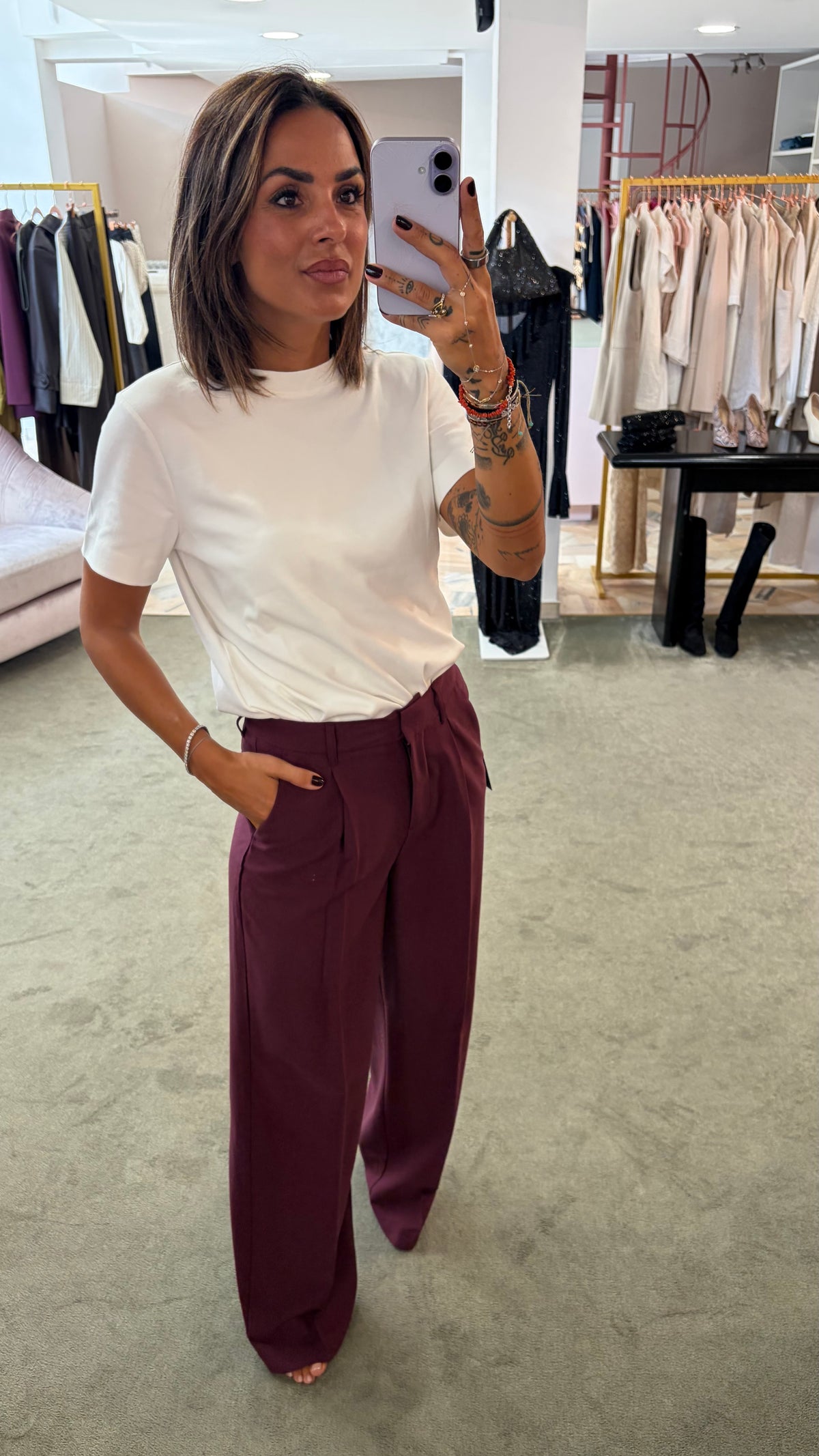Pantaloni bordeaux ellis con pences wide leg jx