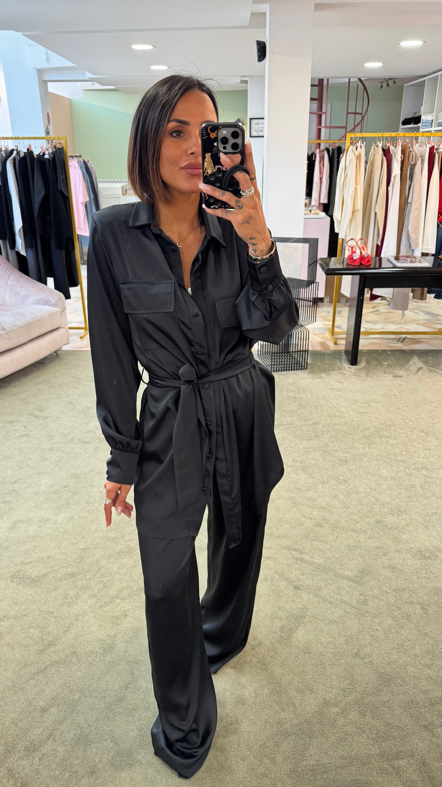 Maxi blusa nera con cintura in satin ks