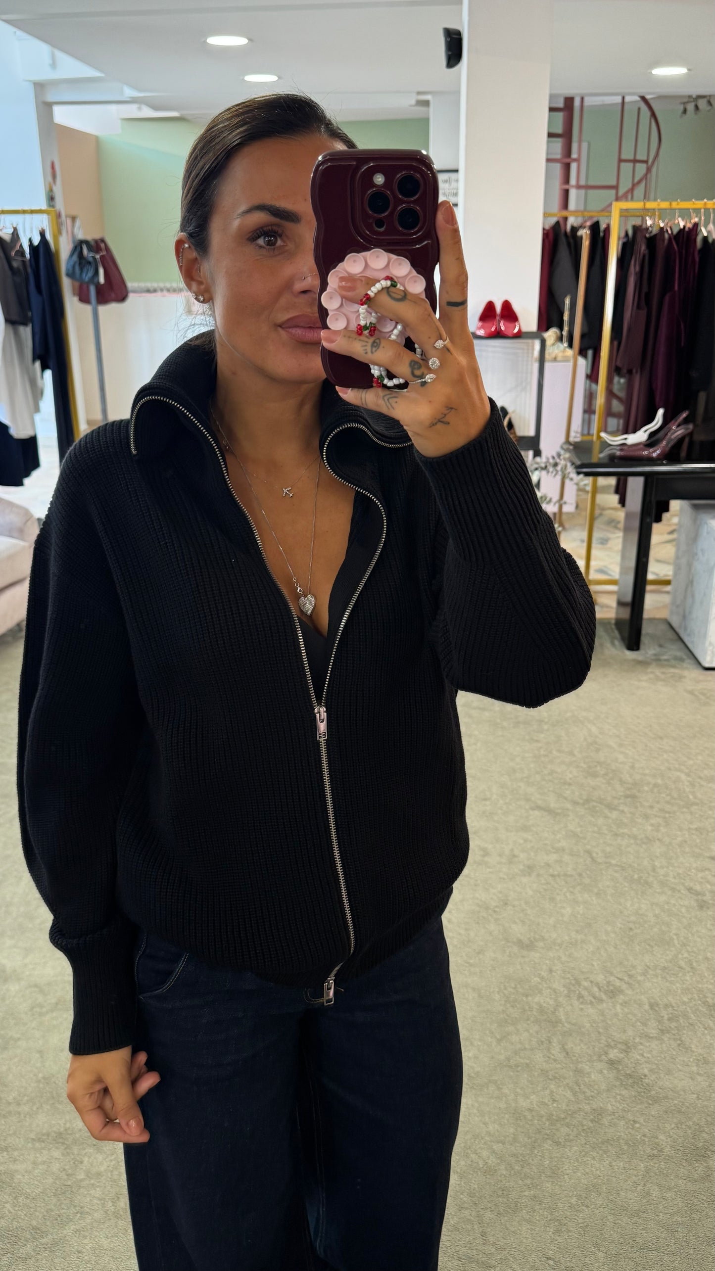 Maglione nero con zip a costine jx