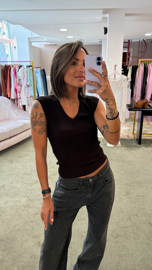 Canotta marrone testa di moro scollo a v costine Petite Pull