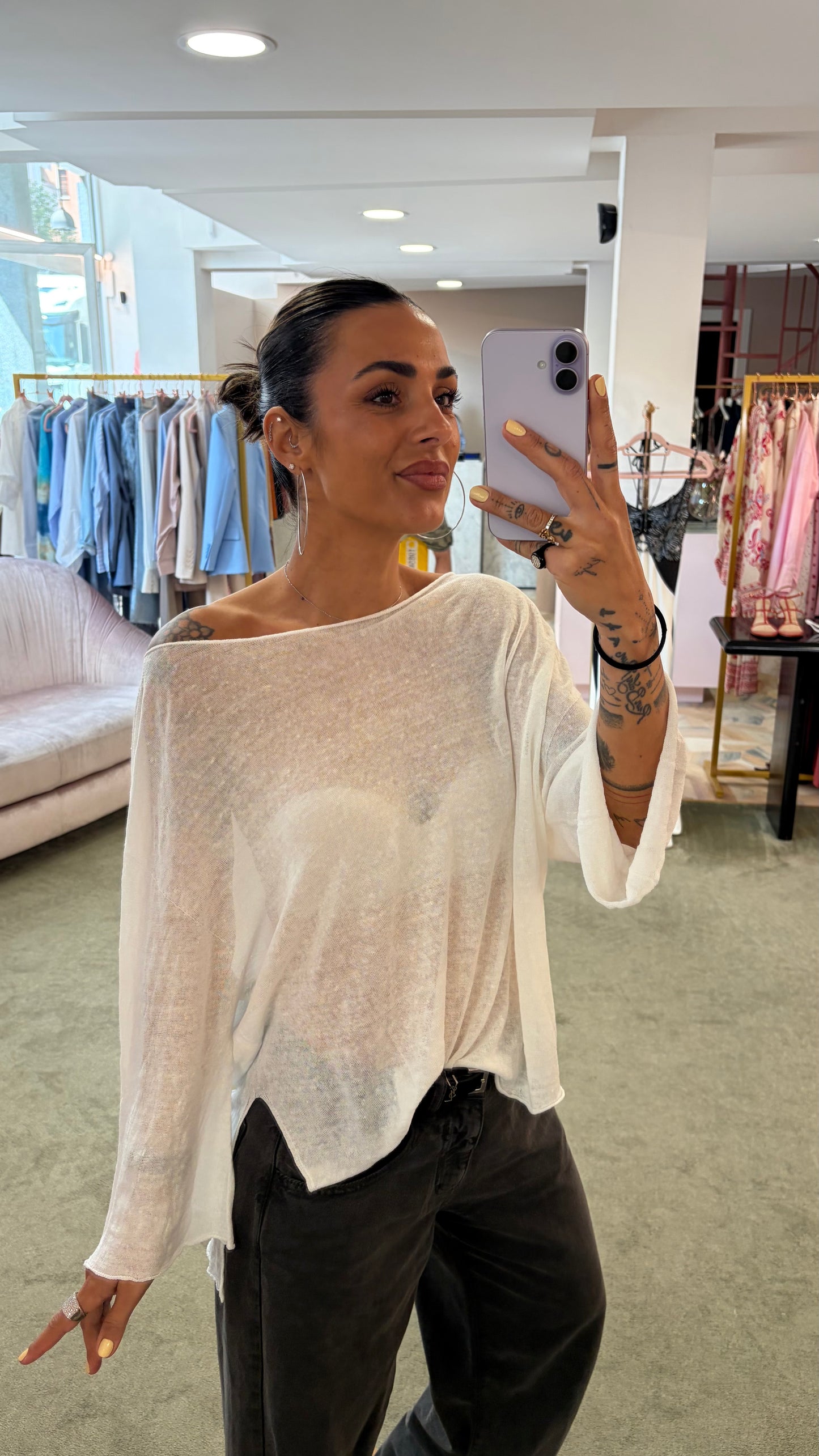 Maglia bianca scollo a barca in lino fy