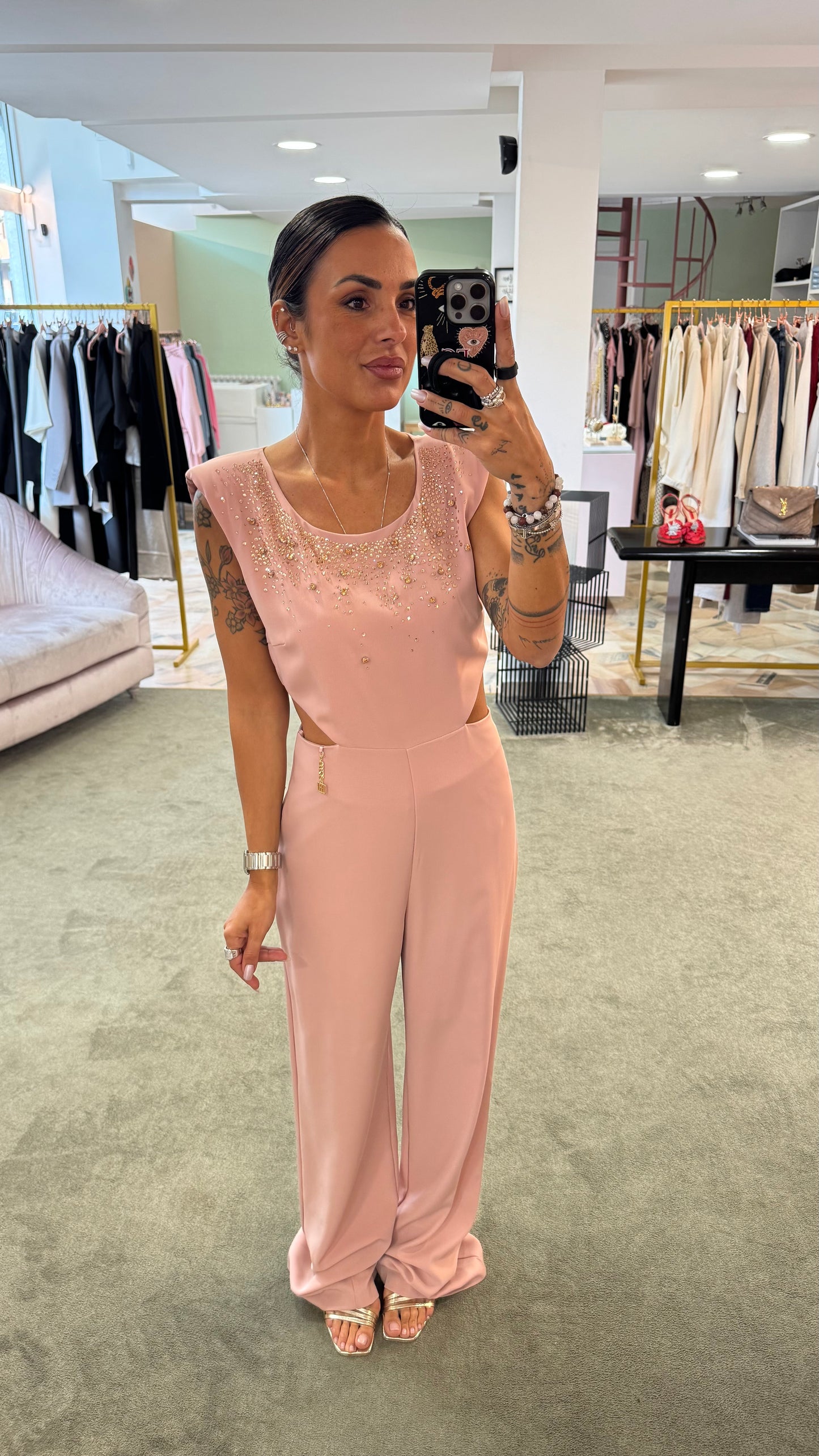 Jumpsuit rosa con cristalli fr