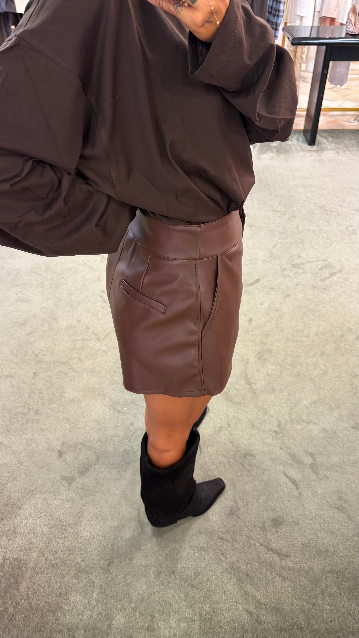Shorts ecopelle marroni ks