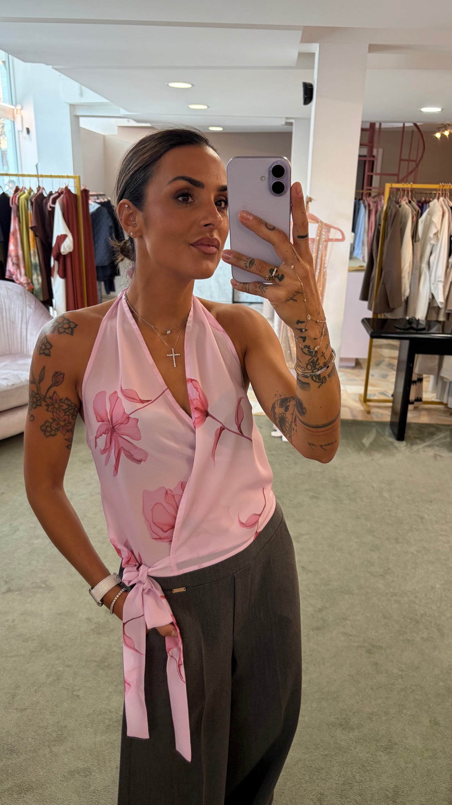 Top debbie MAR DE MARGARITAS rosa con fiori