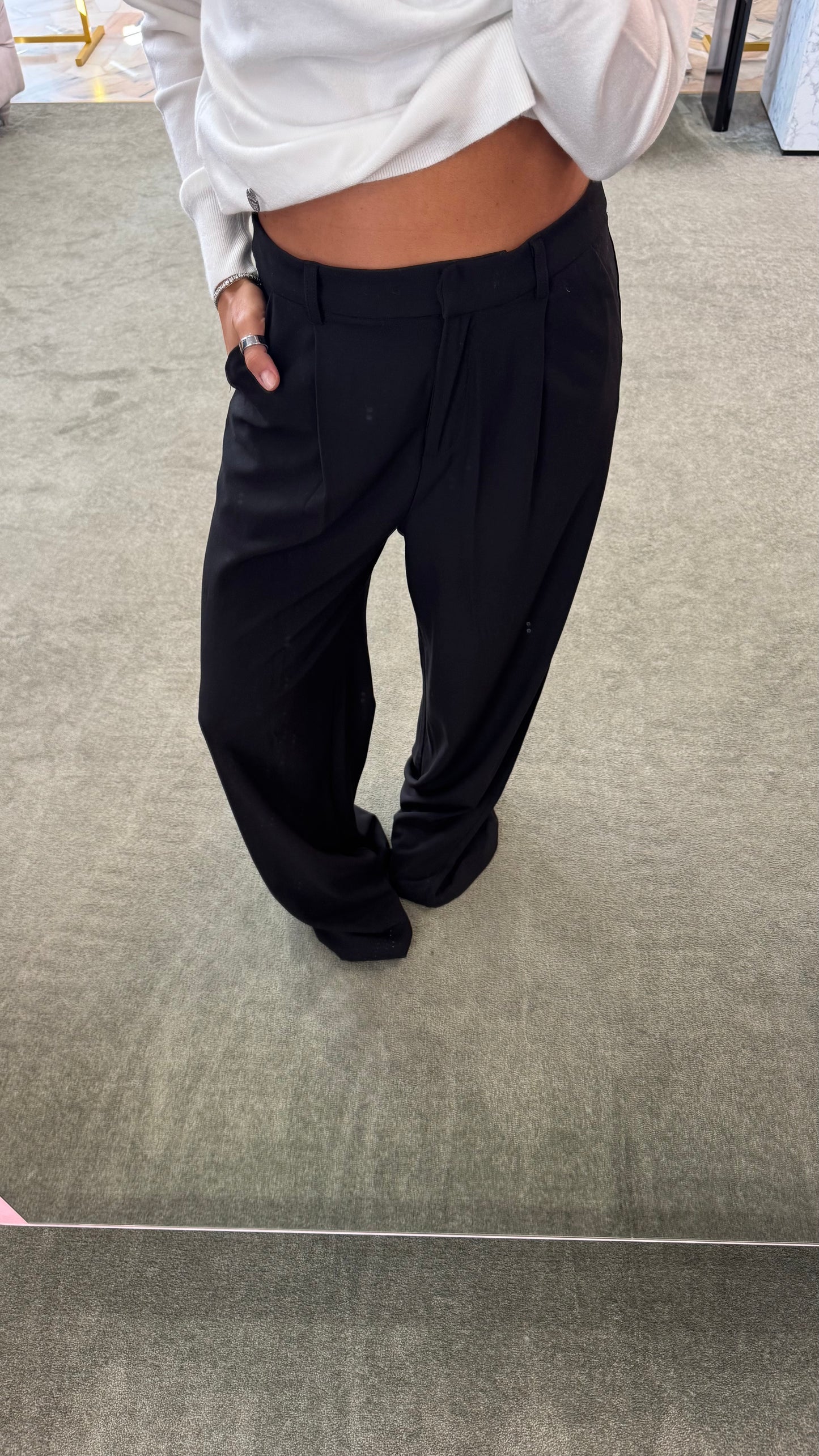 Pantaloni neri venus con pences wide leg sy
