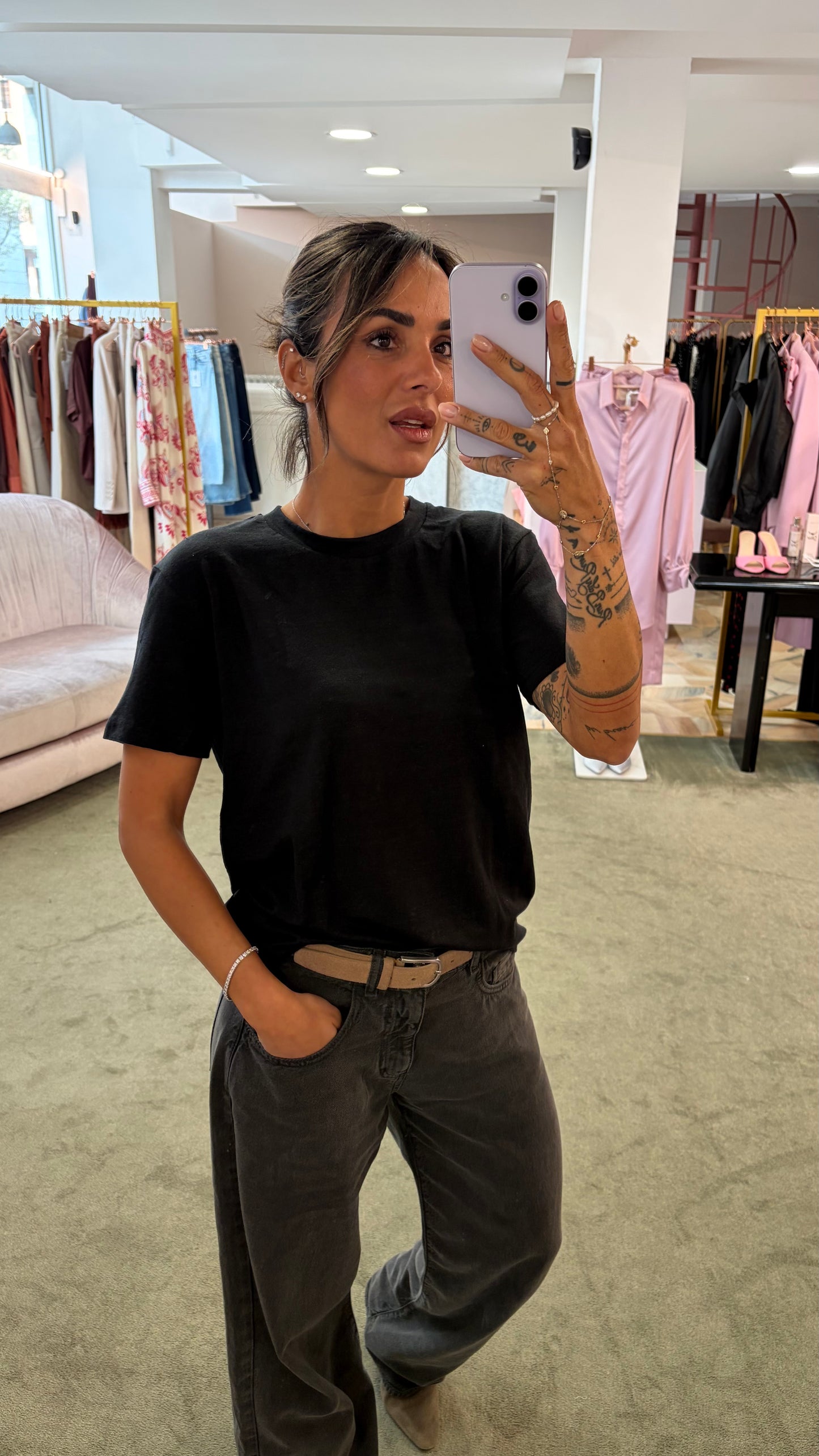 T-shirt girocollo nera in lino glp