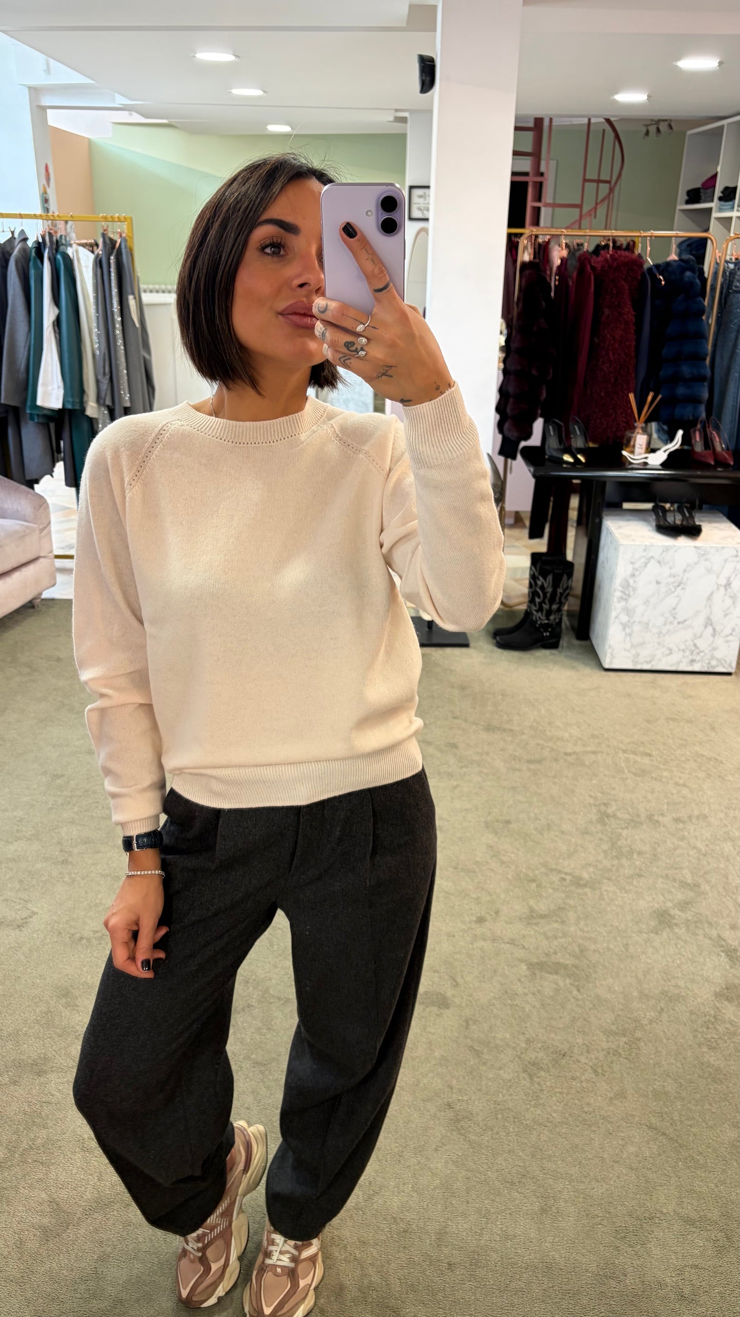 Maglione girocollo crema manica raglan fr