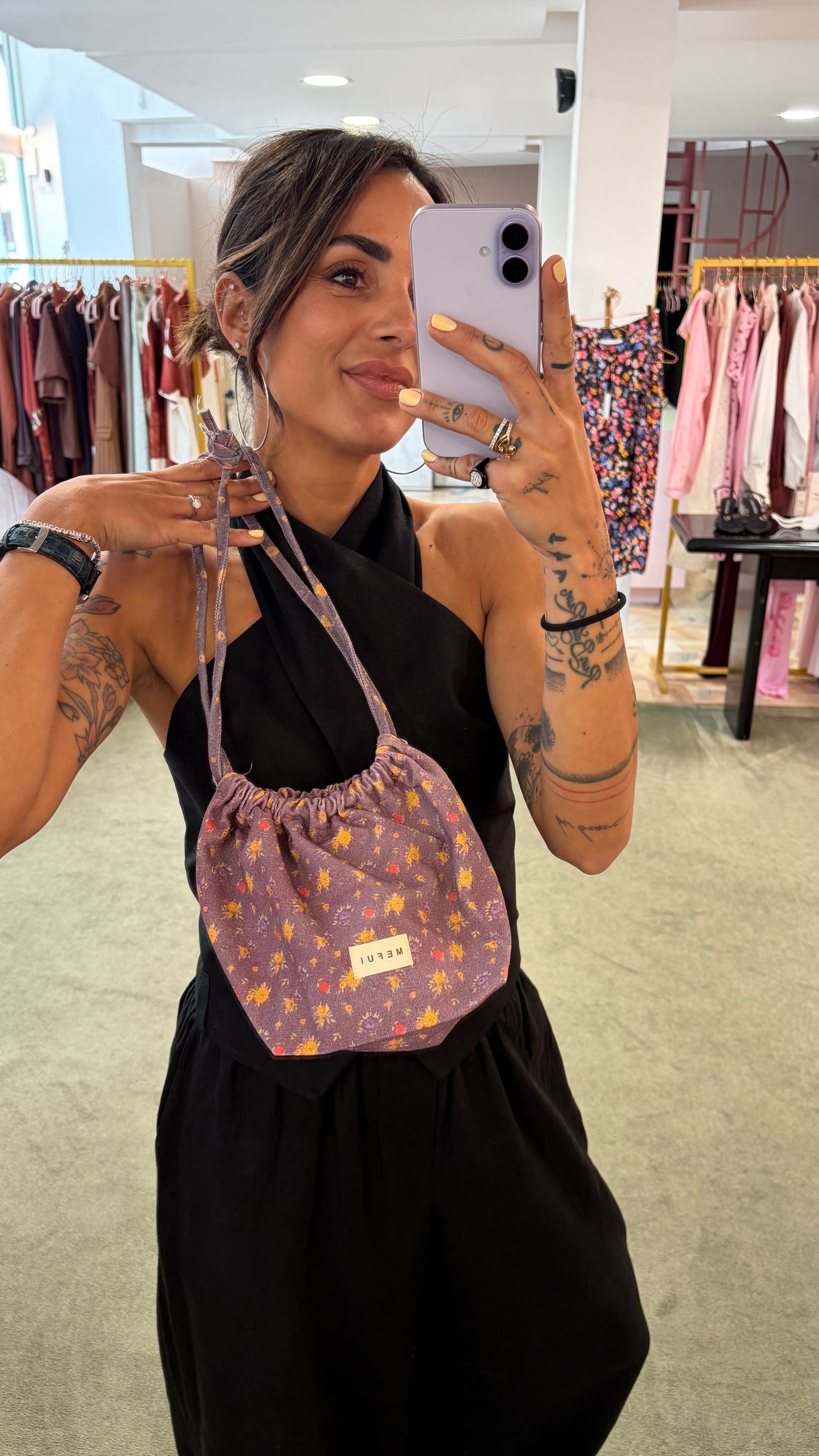 Borsa pochette viola con fiorellini Me Fui