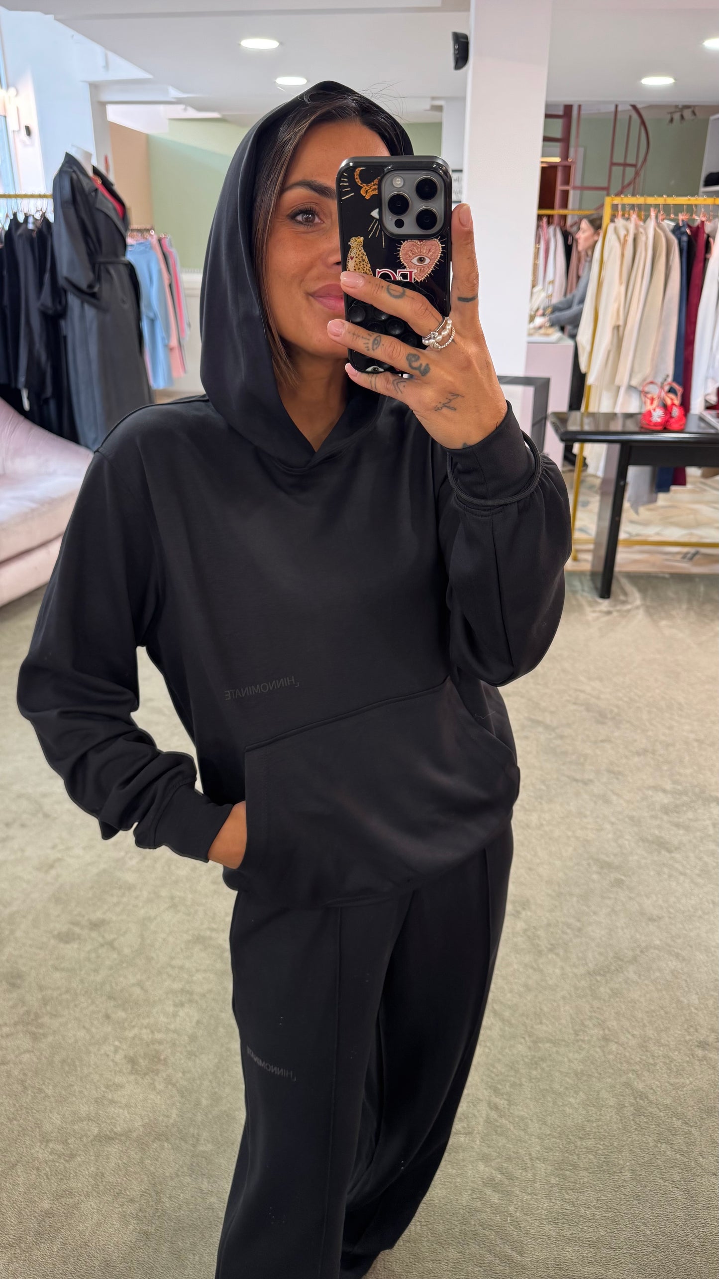 Joggers neri in modal hinnominate
