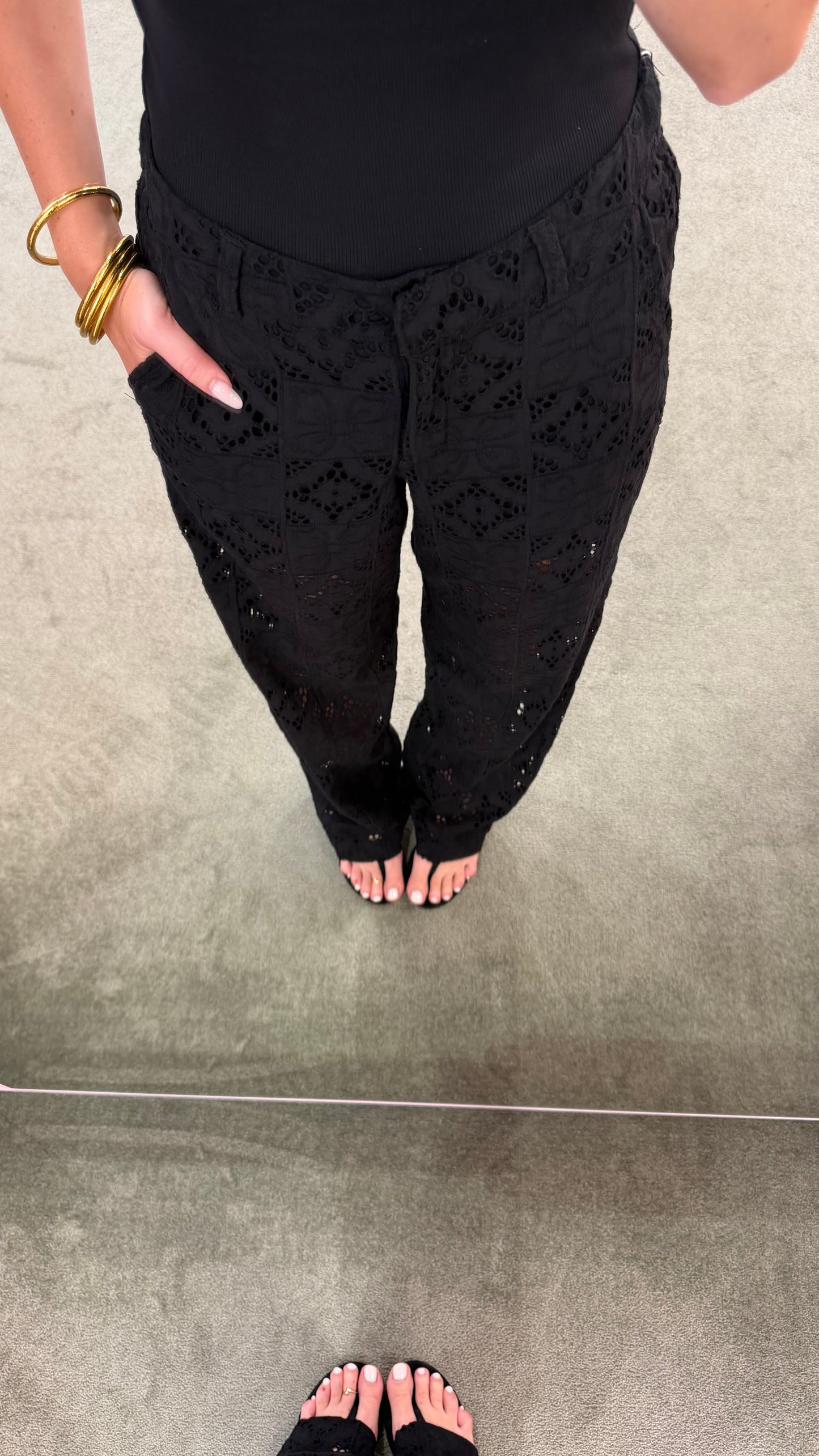 Pantaloni neri in sangallo jx