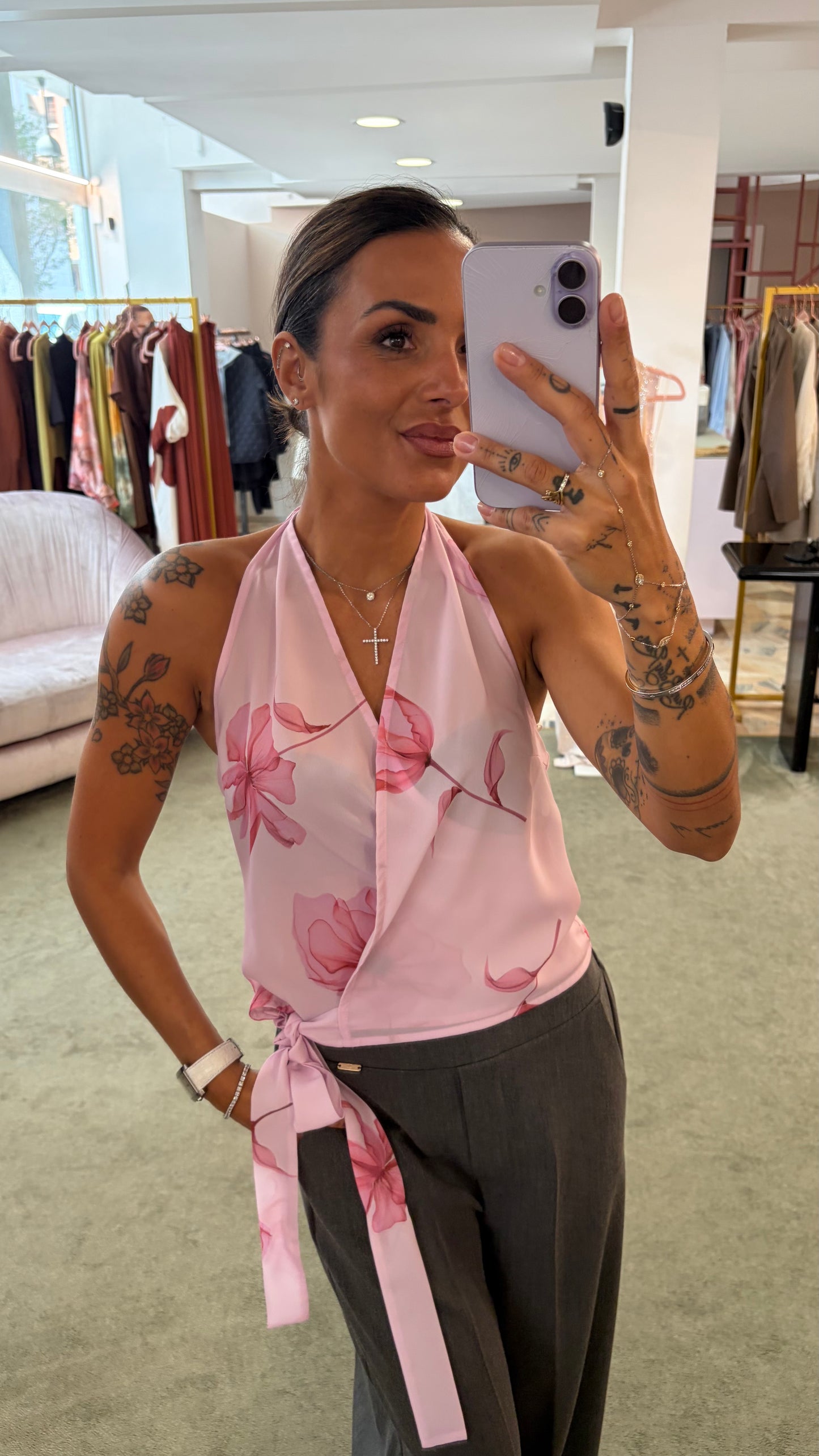 Top debbie MAR DE MARGARITAS rosa con fiori