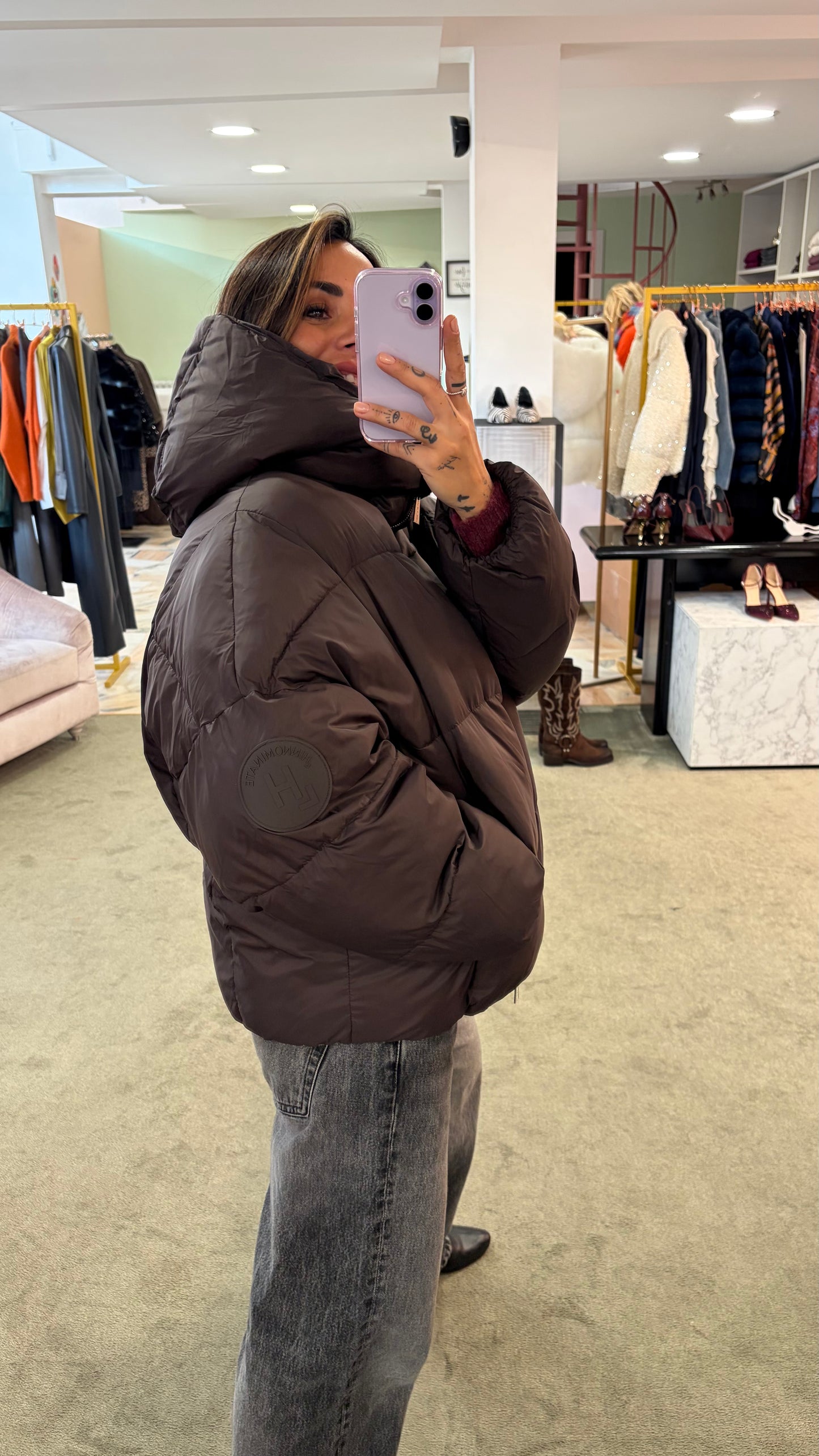 Piumino marrone testa di moro over con cappuccio Hinnominate