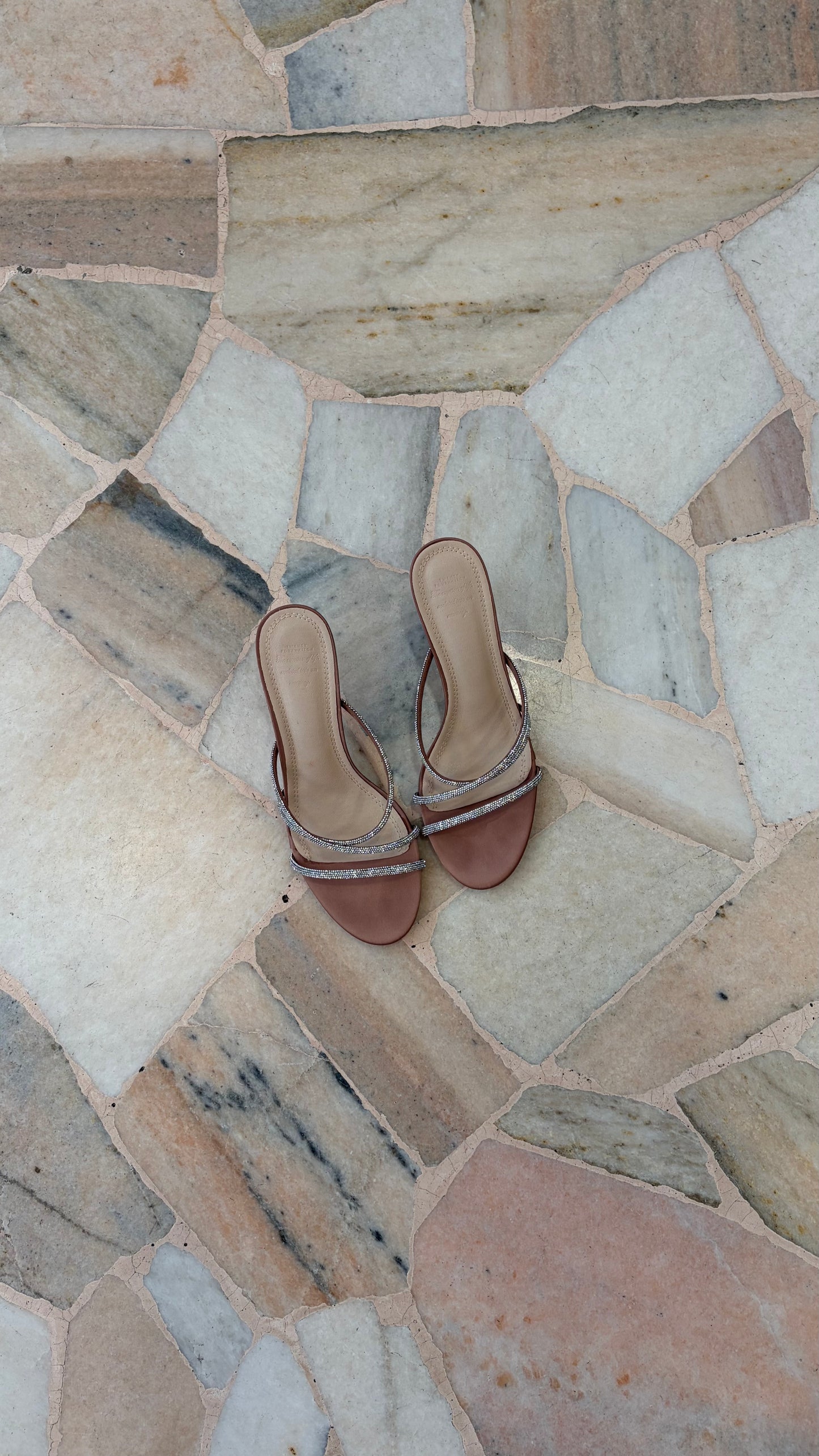 Sandalo mules nude con listini gioiello